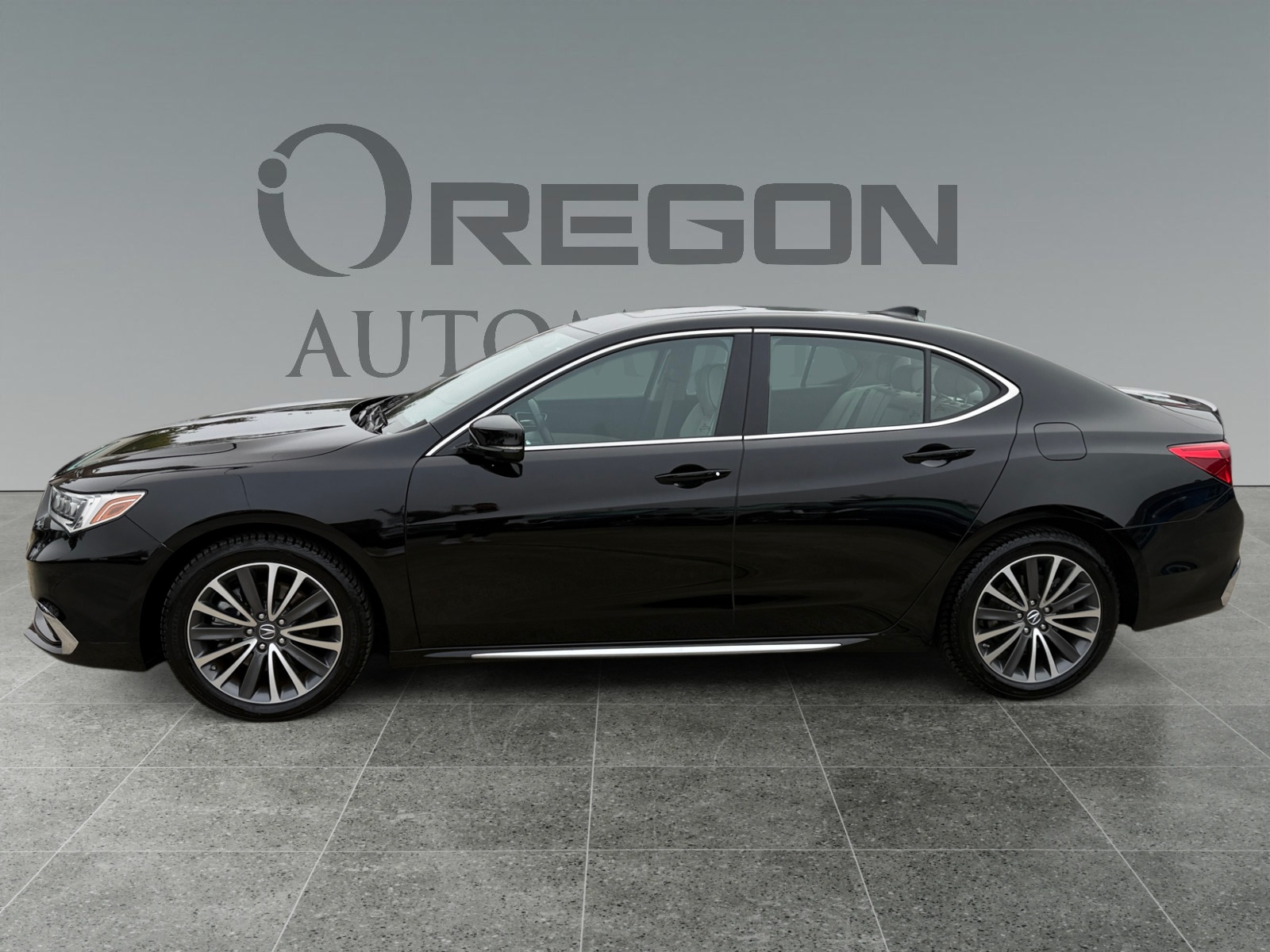 2018 Acura TLX Advance photo 2