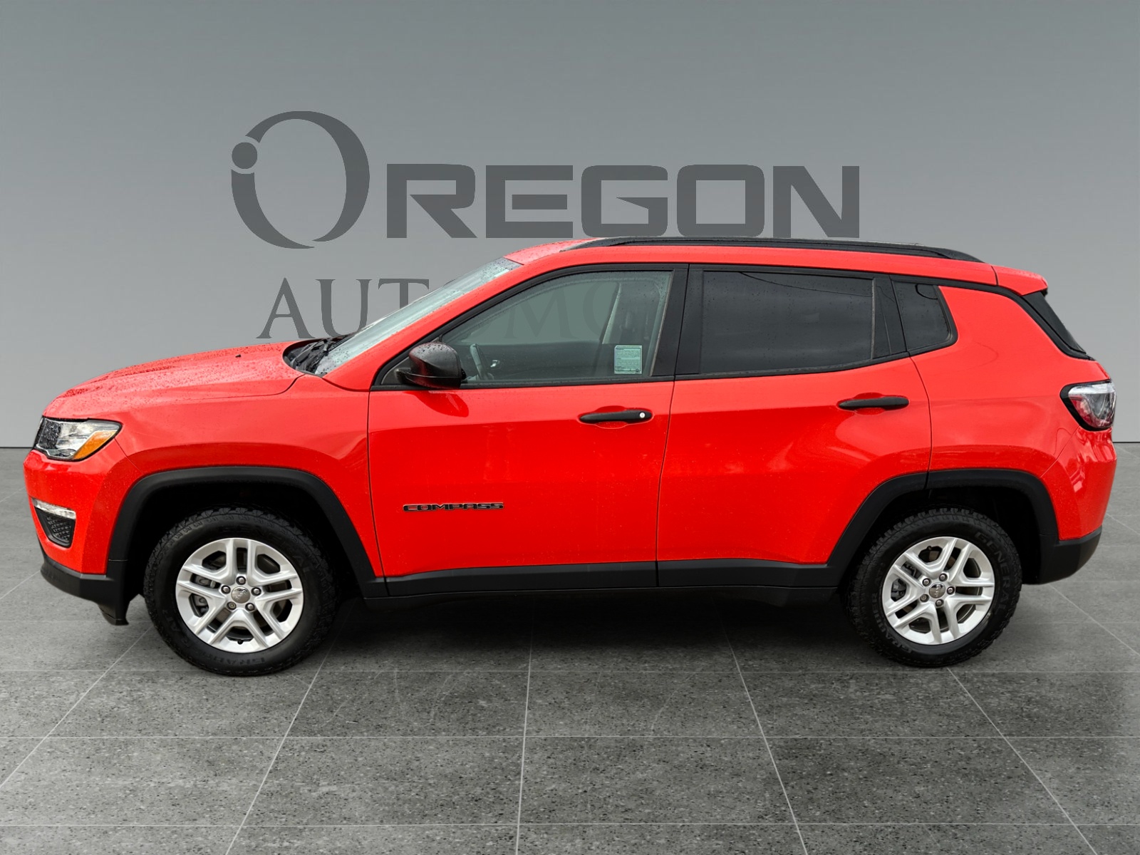 2018 Jeep Compass Sport photo 2