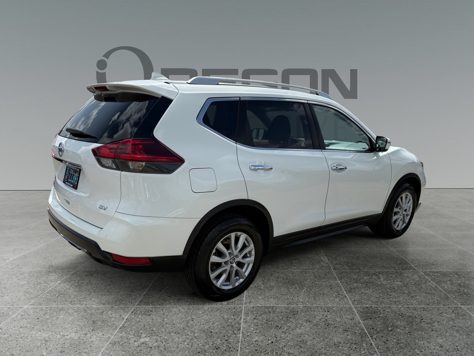 2018 Nissan Rogue SV photo 4