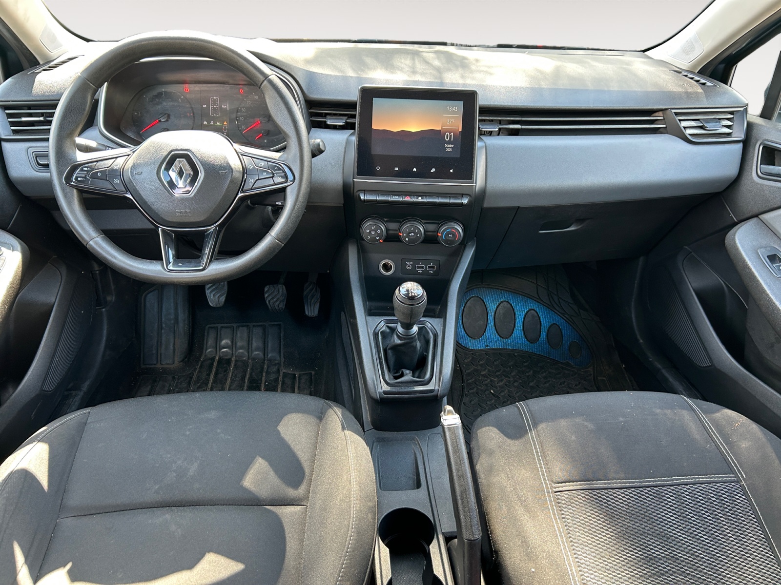 RENAULT CLIO-RENAULT CLIO AUTHENTIC-image-7