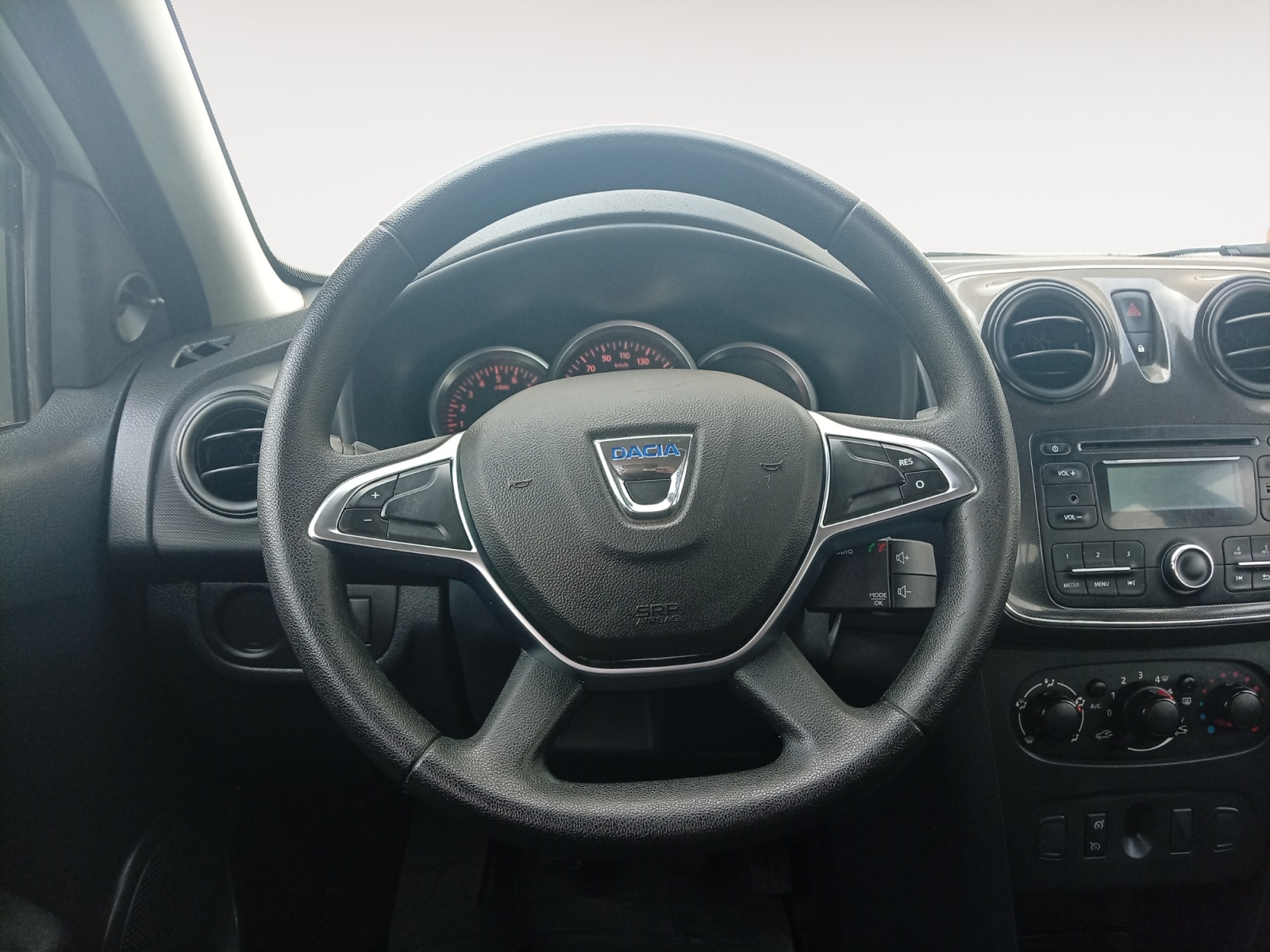 DACIA SANDERO-DACIA SANDERO 1.5 DCI 95 STREETWAY ESSENTIEL-image-9