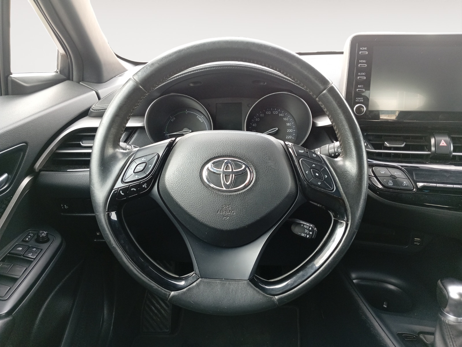 TOYOTA C-HR-TOYOTA C-HR C-HR I - PH2 - DISTINCTIVE  CVT 122CH-image-9