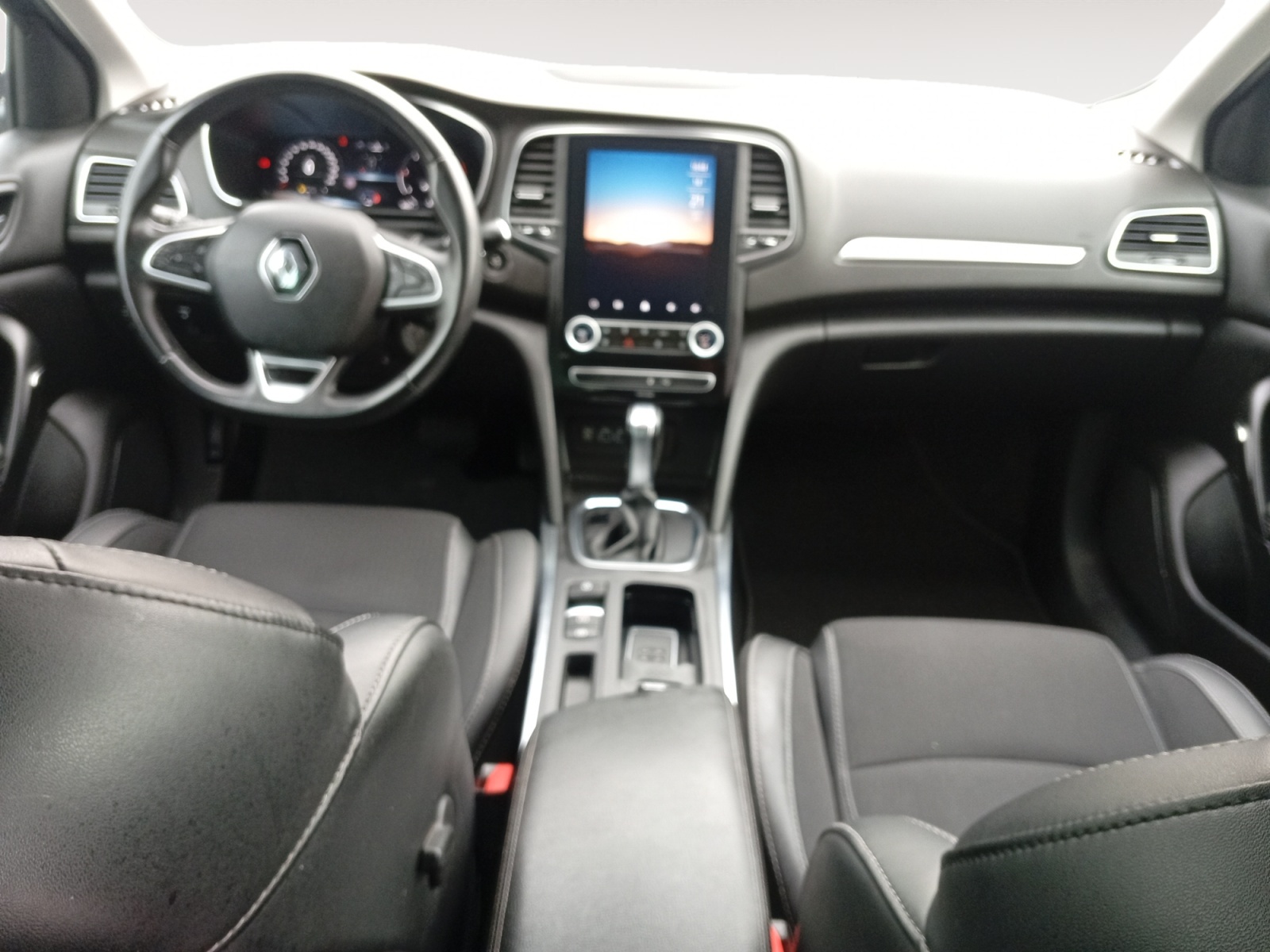 RENAULT MEGANE-RENAULT MEGANE MEGANE SEDAN IV - PH2 - 1.5 DCI TECHNO BVA 114CH-image-7