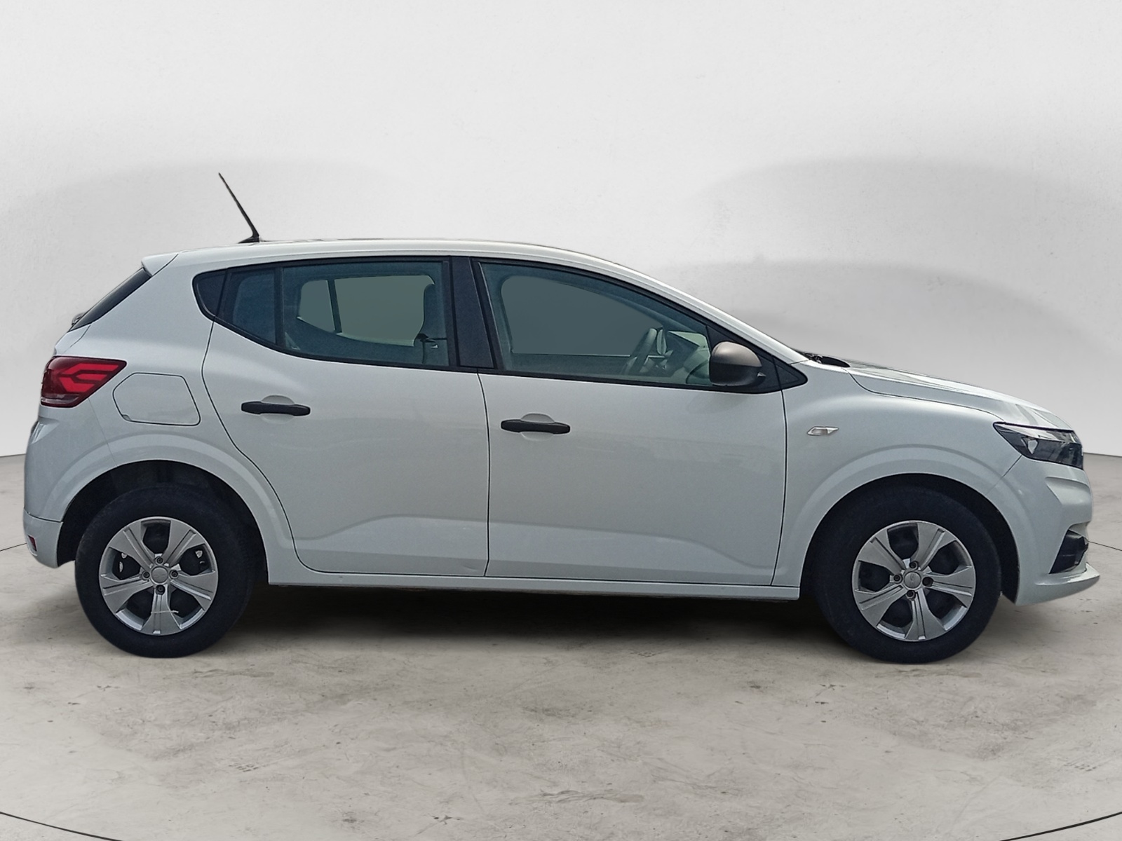 DACIA SANDERO-DACIA SANDERO SANDERO III - PH2 - 1.0 TCE  STREETWAY  ESSENTIEL BVM 100CH-image-4