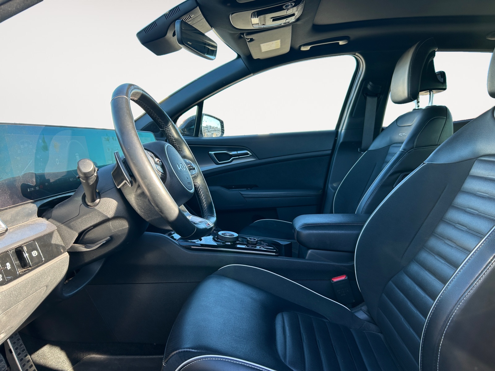 KIA SPORTAGE-KIA SPORTAGE SPORTAGE V - PH1 - 1,6 CRDI GT LIGNE DCT 136CH-image-6