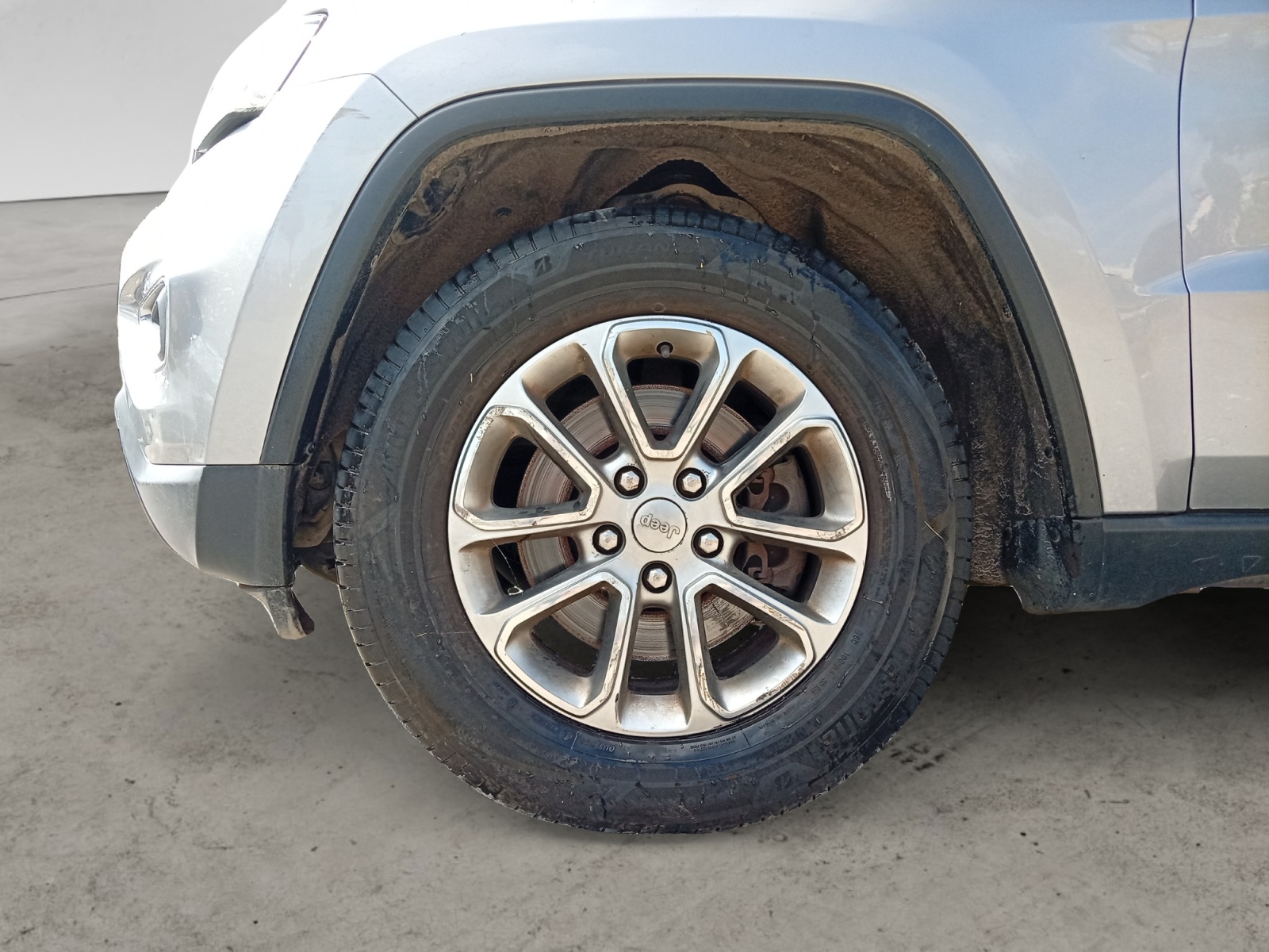JEEP GRAND CHEROKEE-JEEP GRAND CHEROKEE GRAND CHEROKEE IV - PH2 - 3.0 V6 CRD LAREDO 8 BVA 190CH-image-11