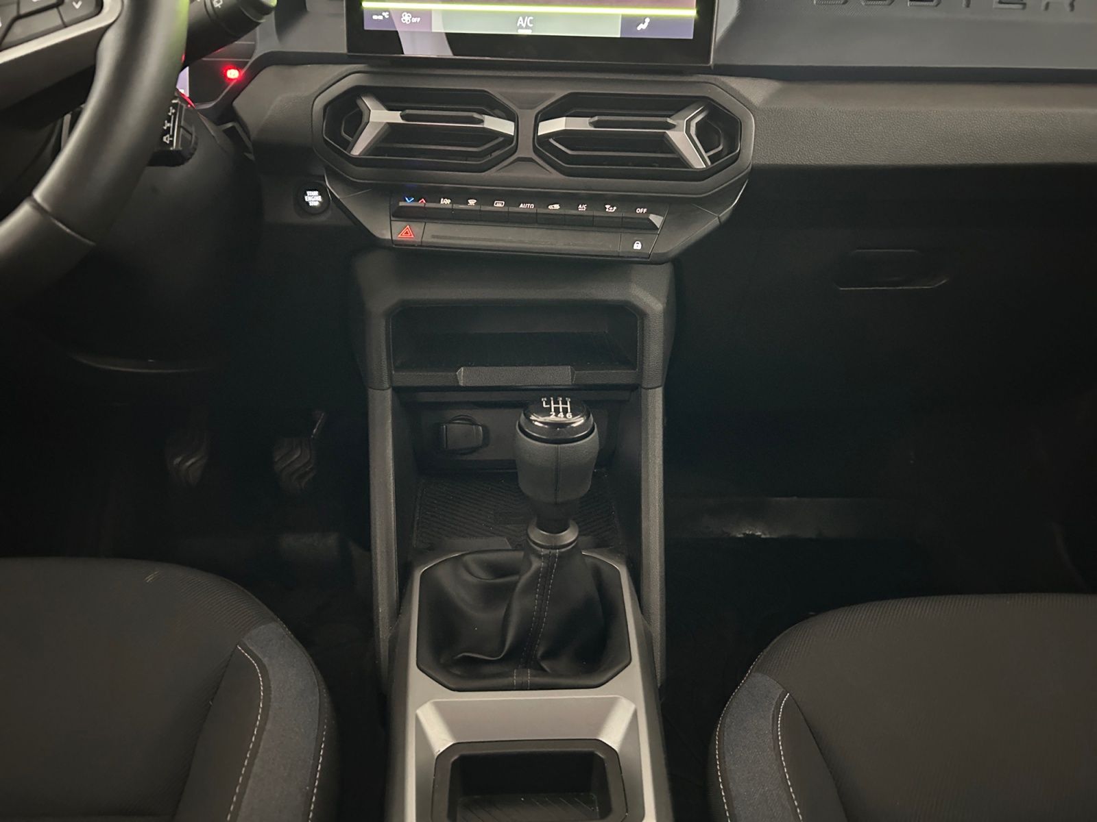 DACIA DUSTER-DACIA DUSTER DUSTER III - PH1 - 1.5 DCI  JOURNEY BVM 115CH-image-8