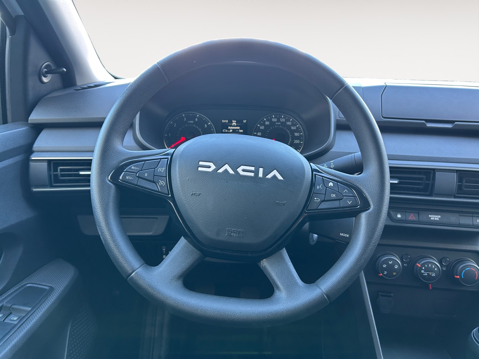 DACIA LOGAN-DACIA LOGAN LOGAN III - PH1 - 1.0 TCE ESSENTIEL BVM 100CH-image-9