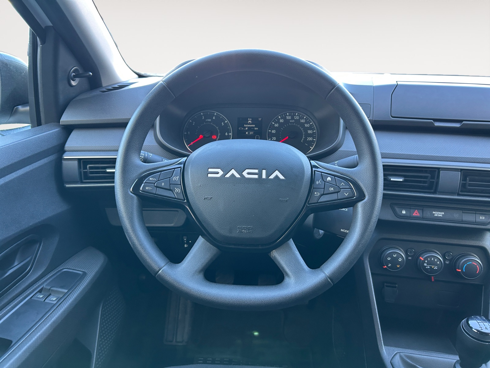 DACIA LOGAN-DACIA LOGAN LOGAN III - PH1 - 1.0 TCE ESSENTIEL BVM 100CH-image-9