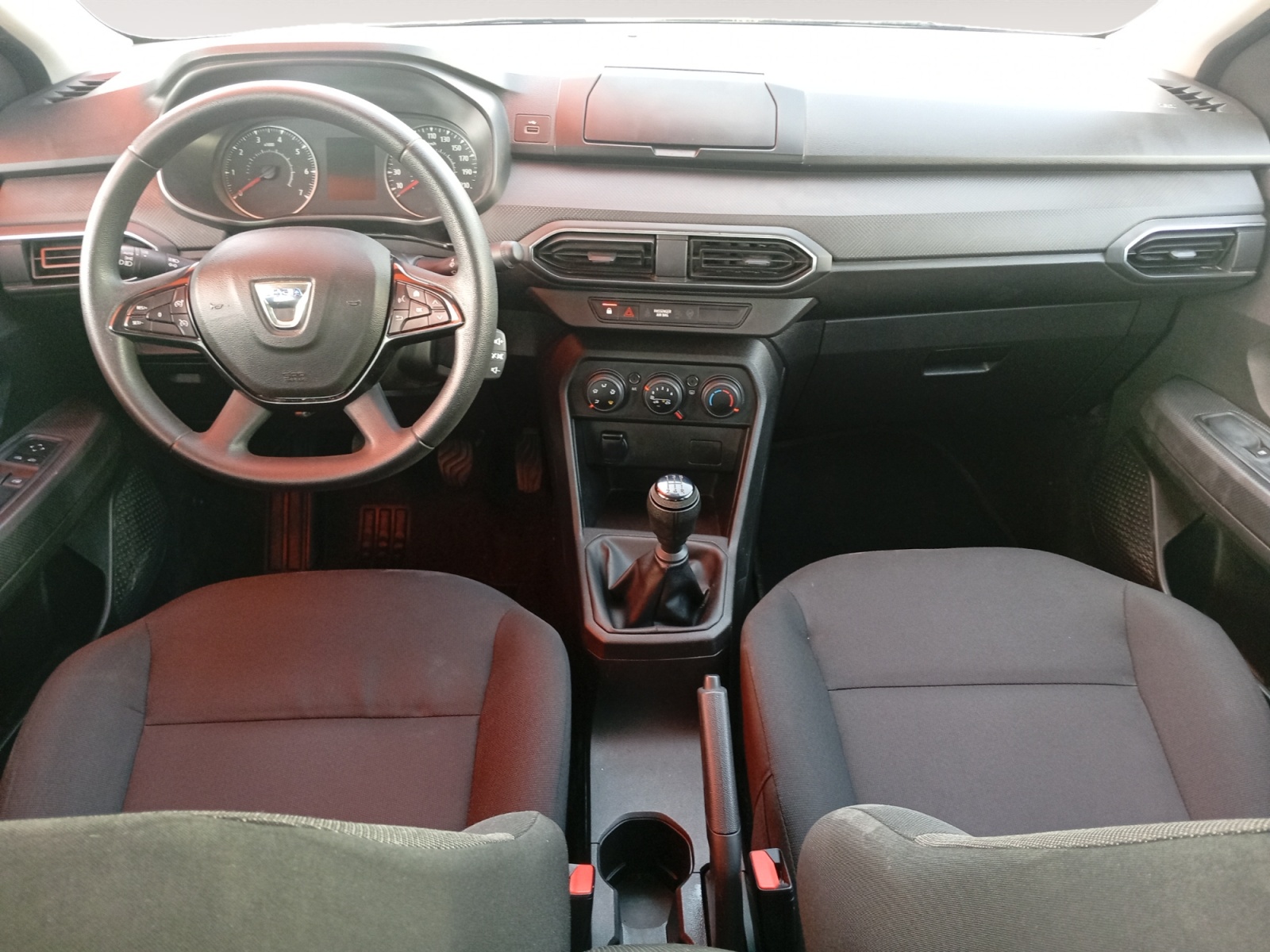 DACIA LOGAN-DACIA LOGAN LOGAN III - PH1 - 1.5 DCI 95 ESSENTIEL BVM 95CH-image-7