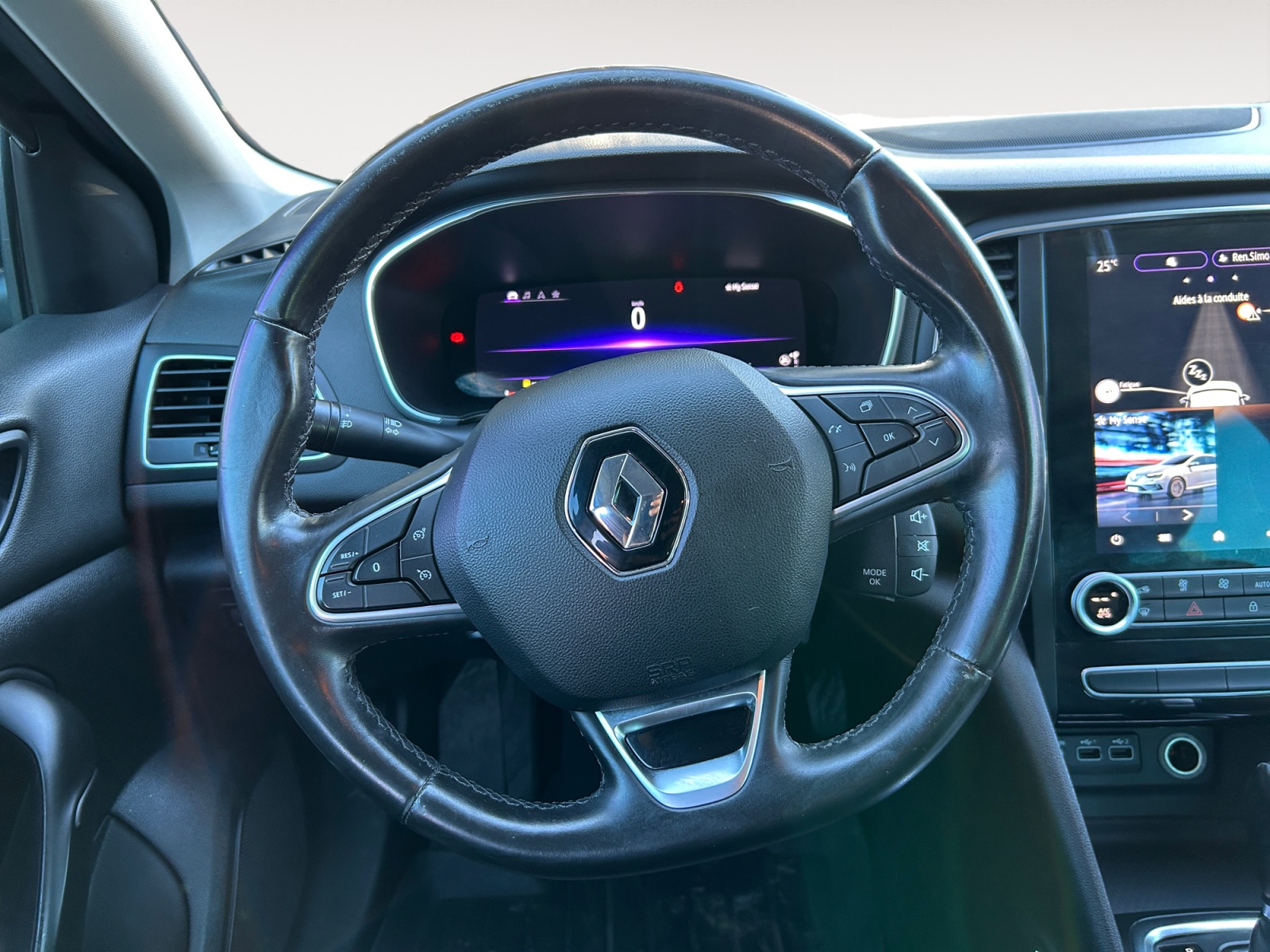 RENAULT MEGANE-RENAULT MEGANE MEGANE SEDAN IV - PH2 - 1.5 DCI TECHNO BVA 114CH-image-9