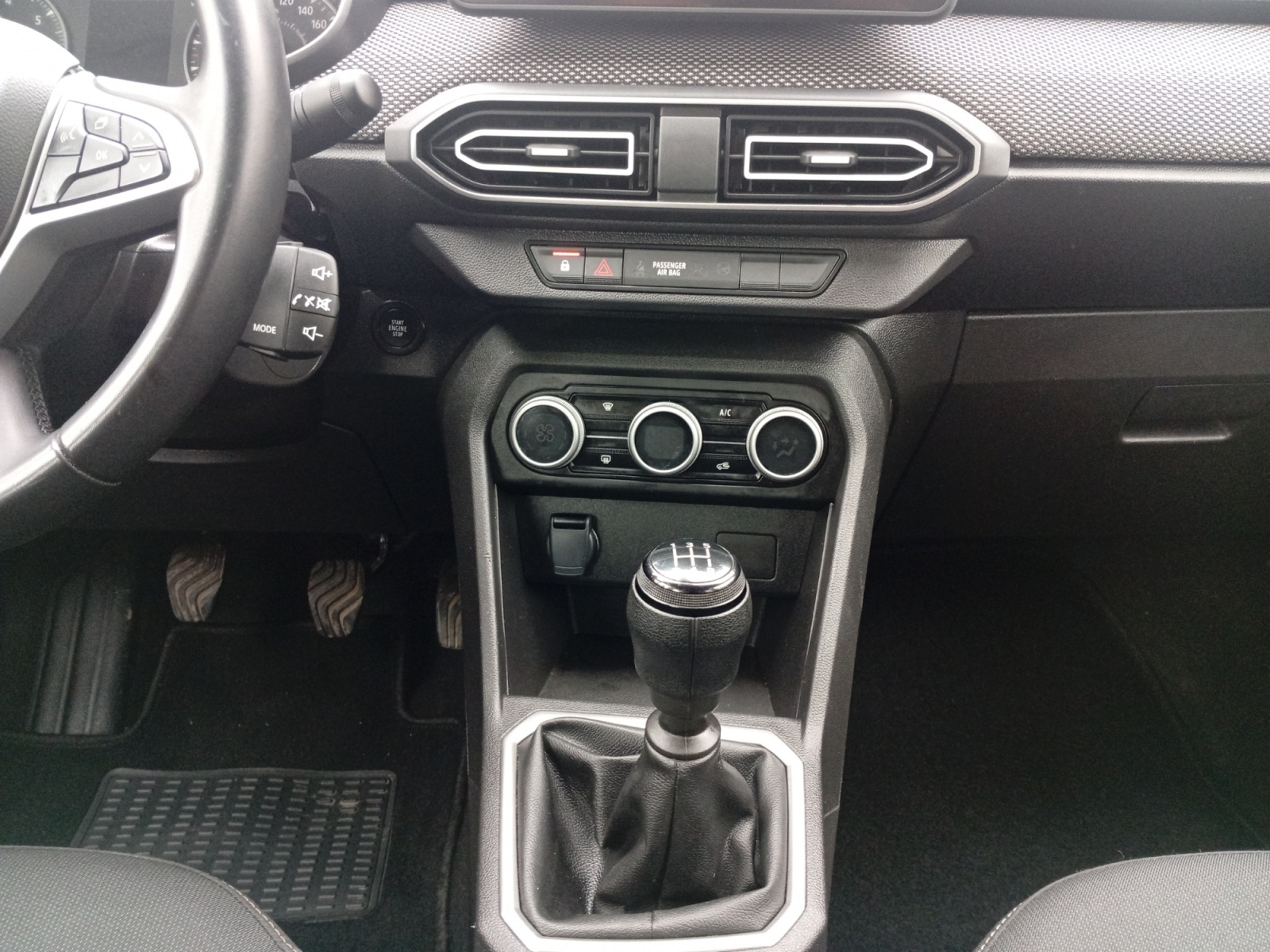 DACIA LOGAN-DACIA LOGAN LOGAN III - PH2 - 1.5 DCI JOURNEY BVM 95CH-image-8