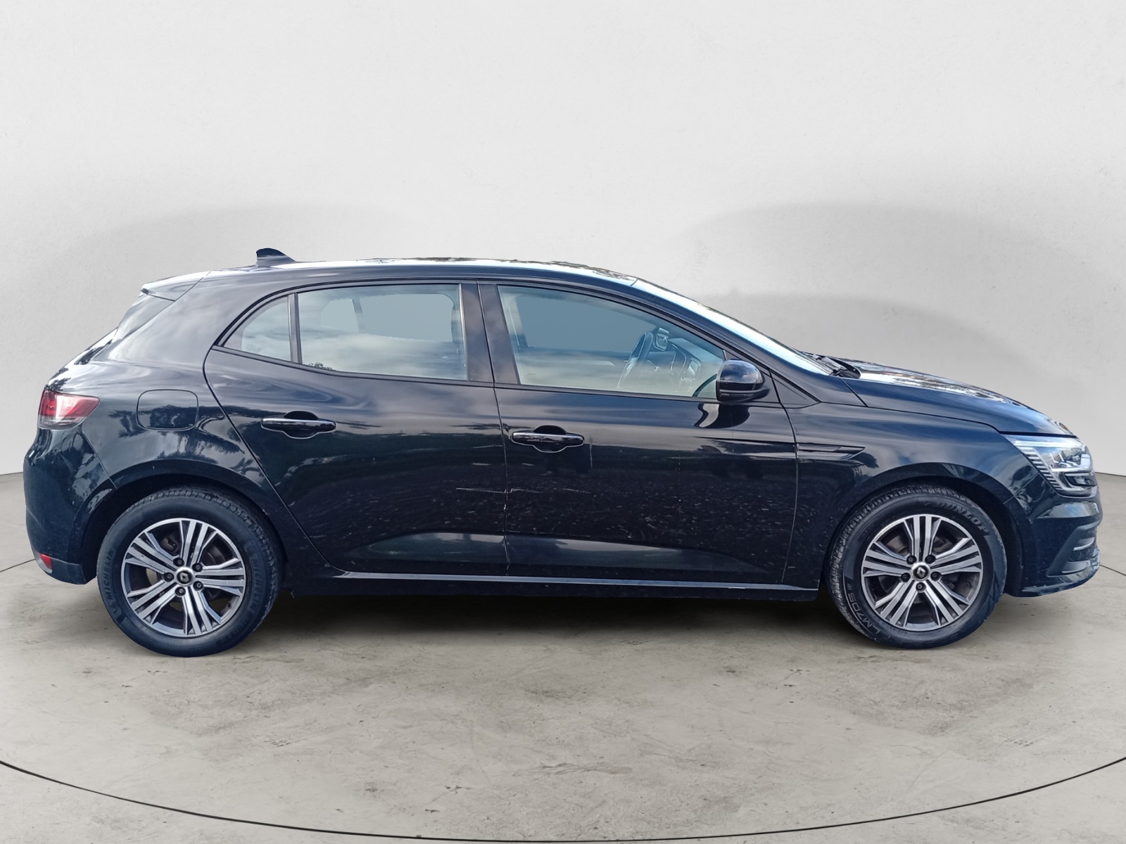 RENAULT MEGANE-RENAULT MEGANE MEGANE IV - PH2 - 1.5 BLUE DCI EQUILIBRE BVA 115CH-image-4