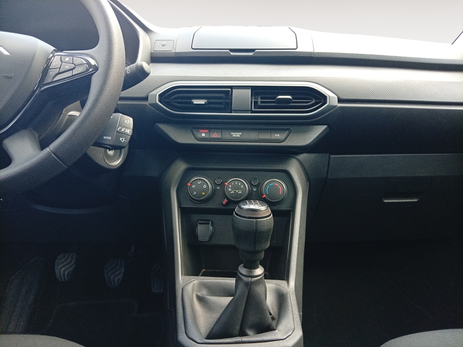 DACIA SANDERO-DACIA SANDERO SANDERO III - PH2 - 1.0 TCE  STREETWAY  ESSENTIEL BVM 100CH-image-7