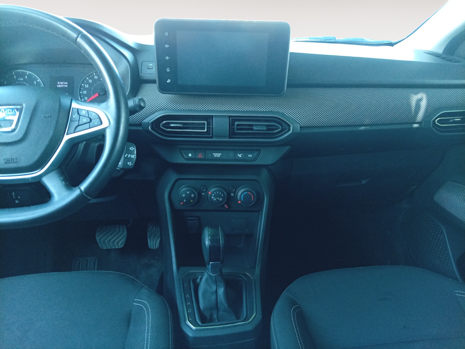 DACIA LOGAN-DACIA LOGAN LOGAN III - PH1 - 1.0 TCE 100 CVT CONFORT BVA 100CH-image-8