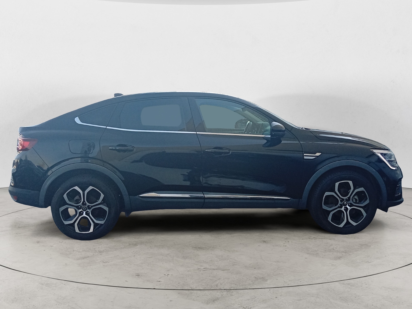 RENAULT ARKANA-RENAULT ARKANA 1.6-ETECH-145-HEV-TECHNO-image-4