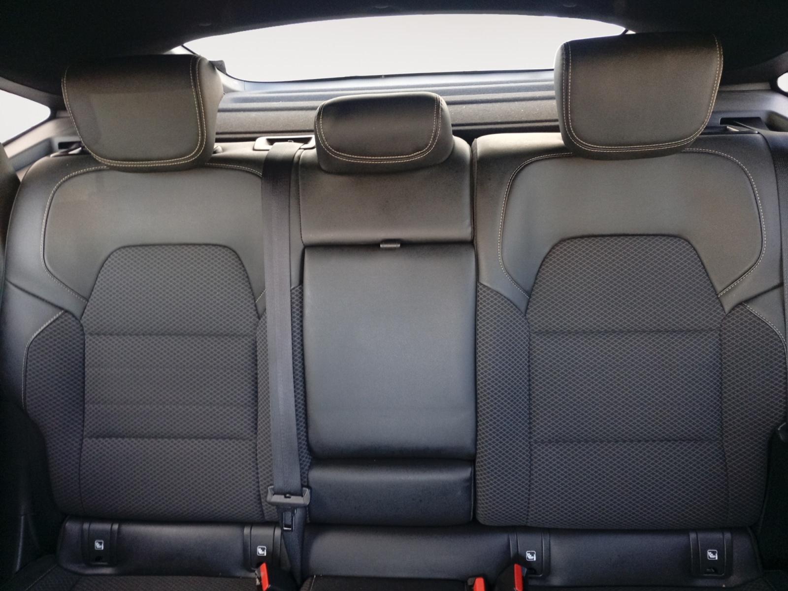 RENAULT ARKANA-RENAULT ARKANA ARKANA I - PH1 - 1.6 E-TECH FULL HYBRID TECHNO BVA 145CH-image-10