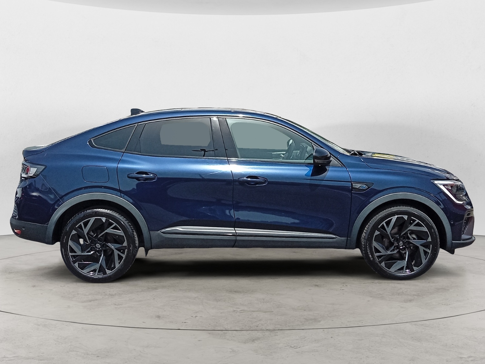 RENAULT ARKANA-RENAULT ARKANA ARKANA I - PH1 - 1.6 E-TECH  HEV ESPRIT ALPINE BVA 145CH-image-4