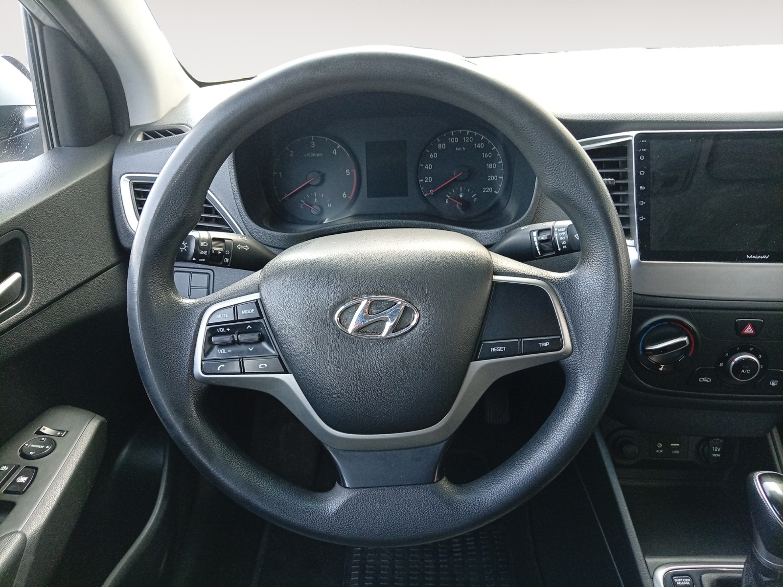 HYUNDAI ACCENT-HYUNDAI ACCENT ACCENT V - PH2 - 1.5 SEDUCTIVE BVA 115CH-image-9