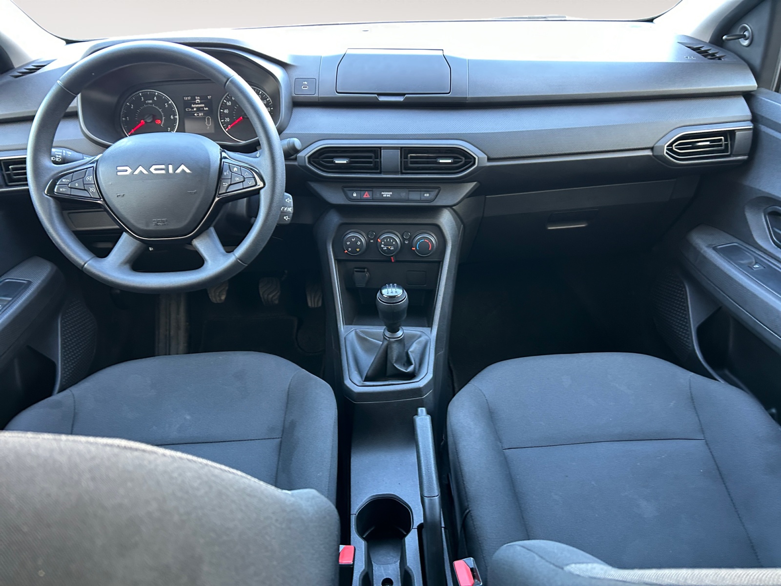 DACIA LOGAN-DACIA LOGAN LOGAN III - PH1 - 1.0 TCE 100 ESSENTIEL BVM 100CH-image-6