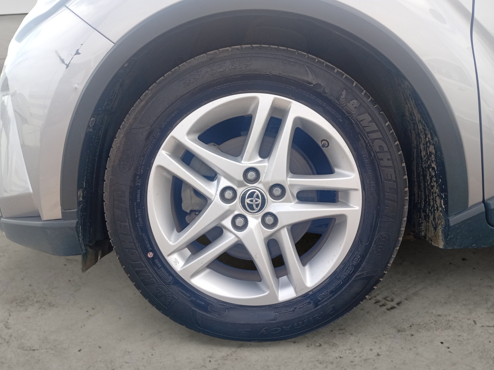 TOYOTA C-HR-TOYOTA C-HR 1.8 HYBRIDE 122 DISTINCTIVE-image-11