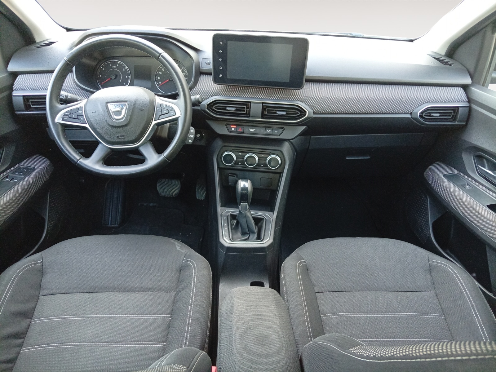 DACIA LOGAN-DACIA LOGAN LOGAN III - PH1 - 1.0 TCE 100 CVT CONFORT BVA 100CH-image-7