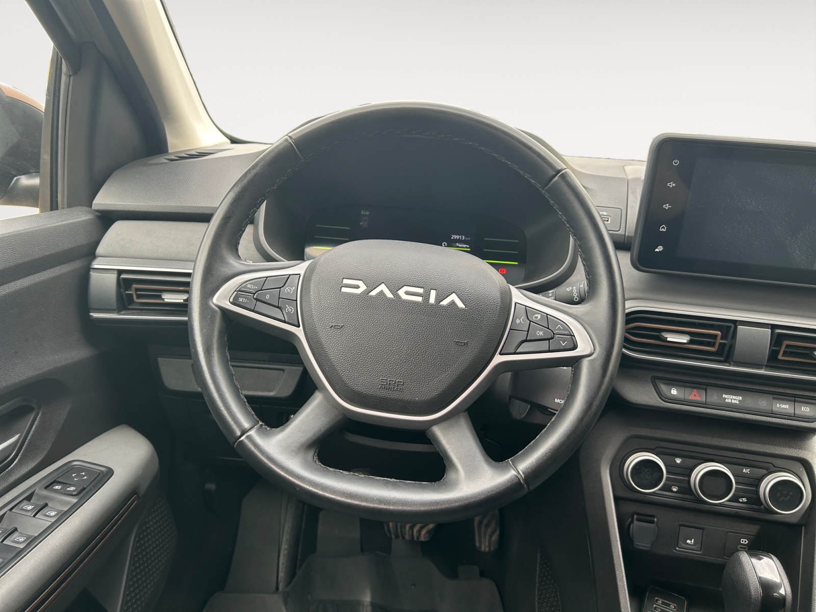 DACIA JOGGER-DACIA JOGGER JOGGER I - PH1 - 1.6 HYBRID 140 EXTREME BVM 102CH-image-9