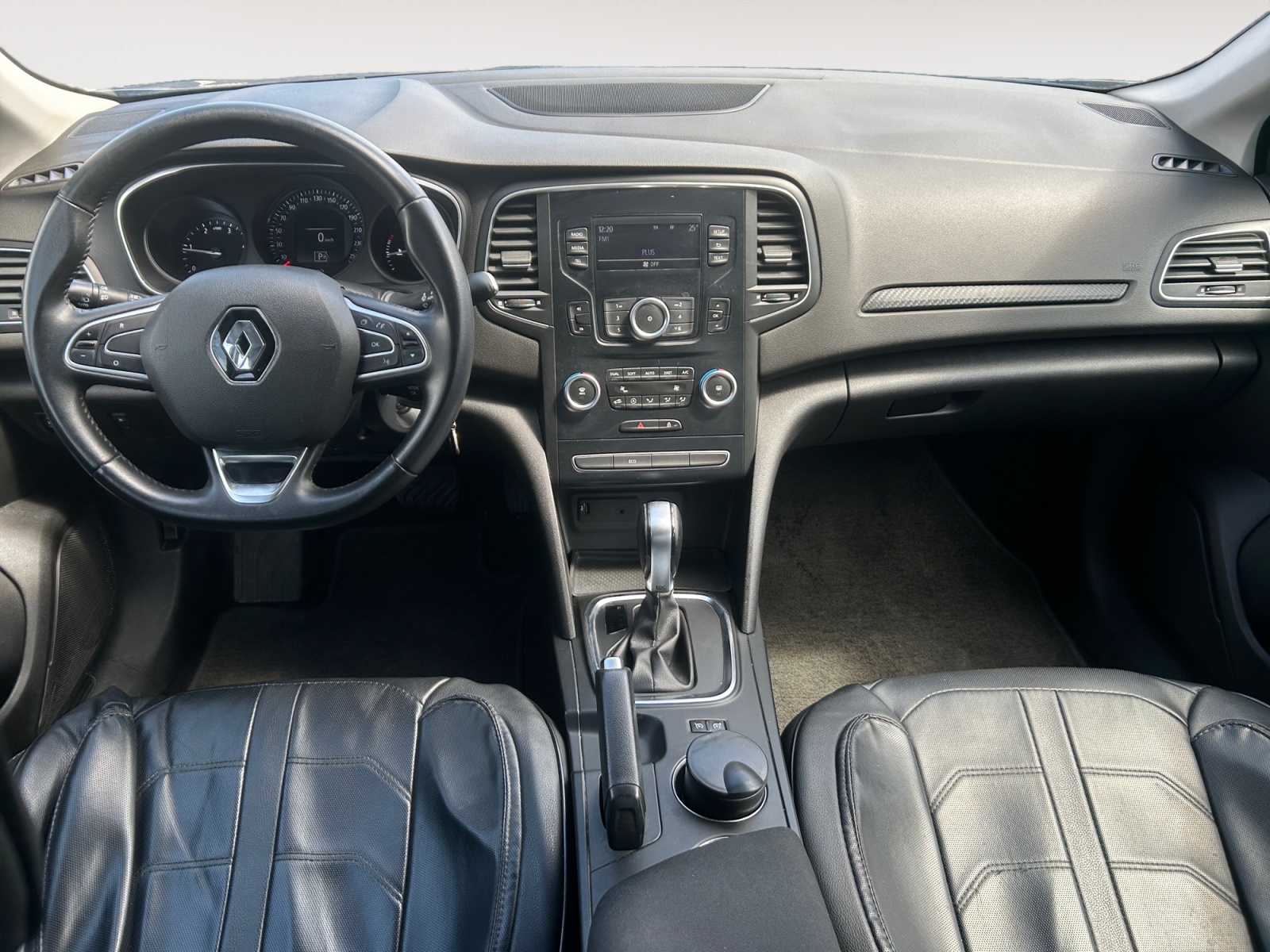 RENAULT MEGANE-RENAULT MEGANE MEGANE SEDAN IV - PH2 - 1.5 DCI AUTHENTIC BVA 114CH-image-6