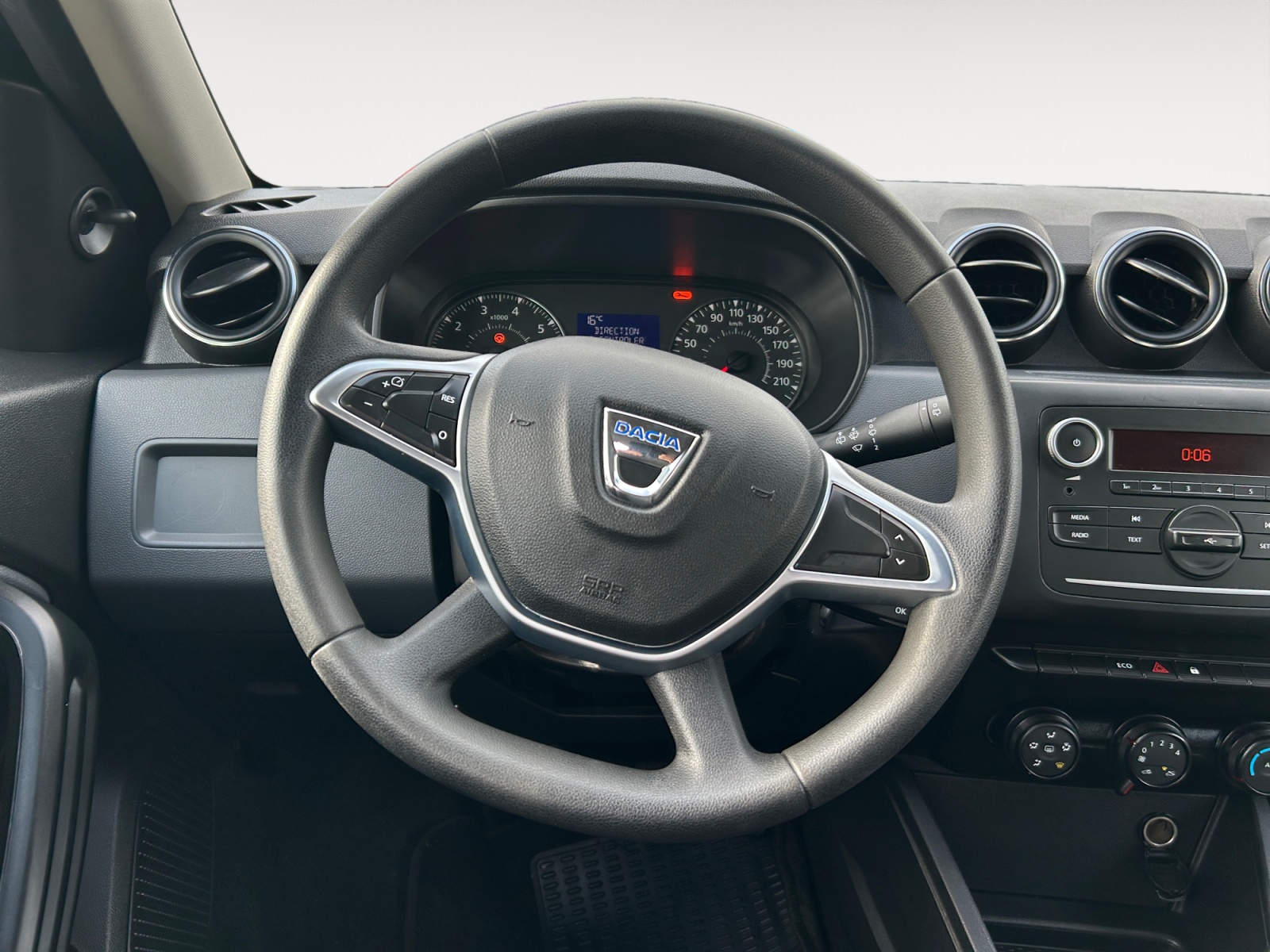 DACIA DUSTER-DACIA DUSTER DUSTER III - PH1 - 1.5 DCI  ESSENTIAL BVM 115CH-image-9