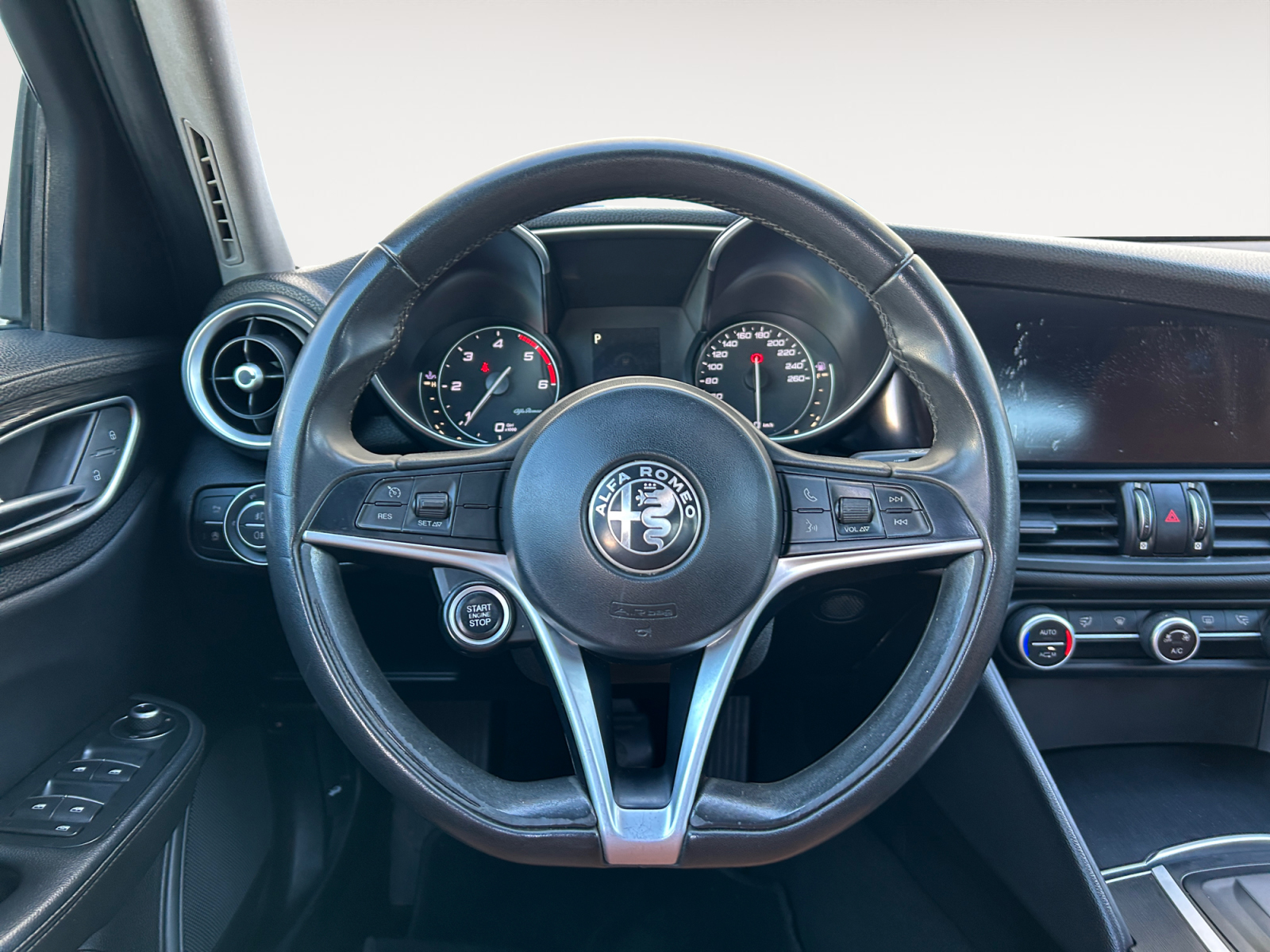 ALFA ROMEO GIULIA-ALFA ROMEO GIULIA 2.2 JTDM 190 AT8 SPRINT-image-9