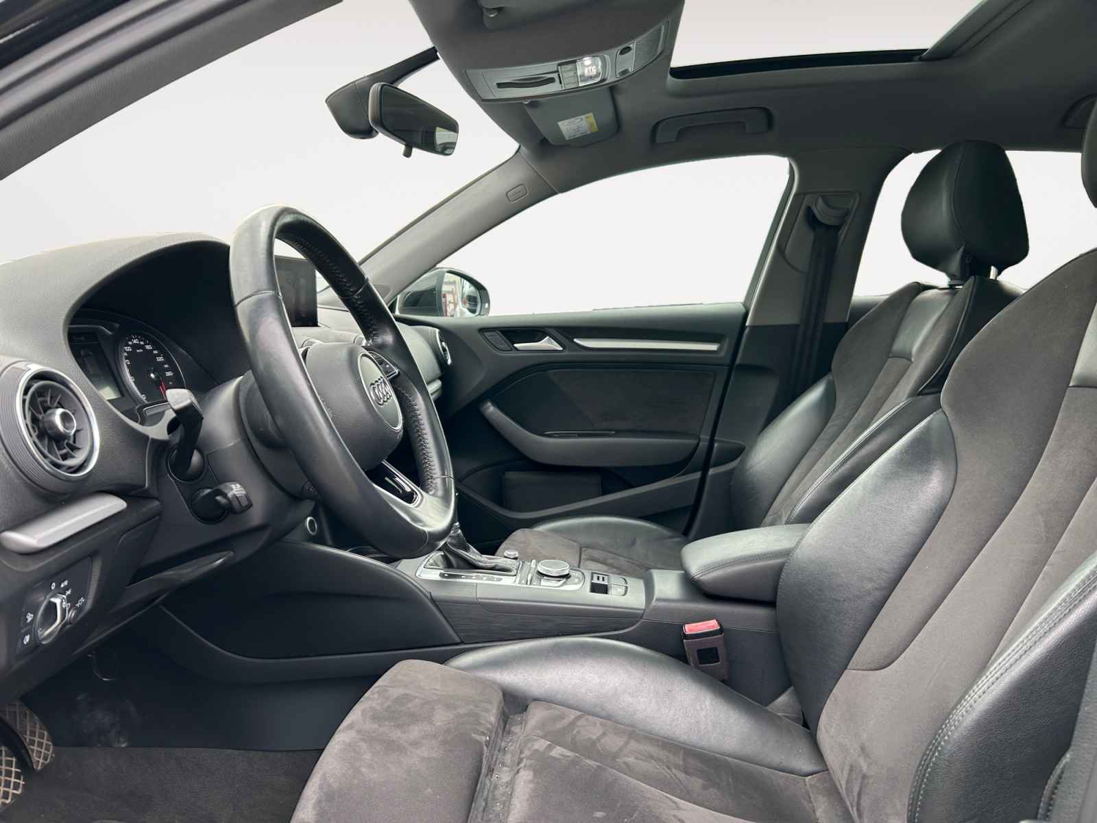 AUDI A3-AUDI A3 A3 SPORTBACK III - PH1 - 2.0 TDI S LINE QUATTRO S TRONIC 6 BVA 184CH-image-6