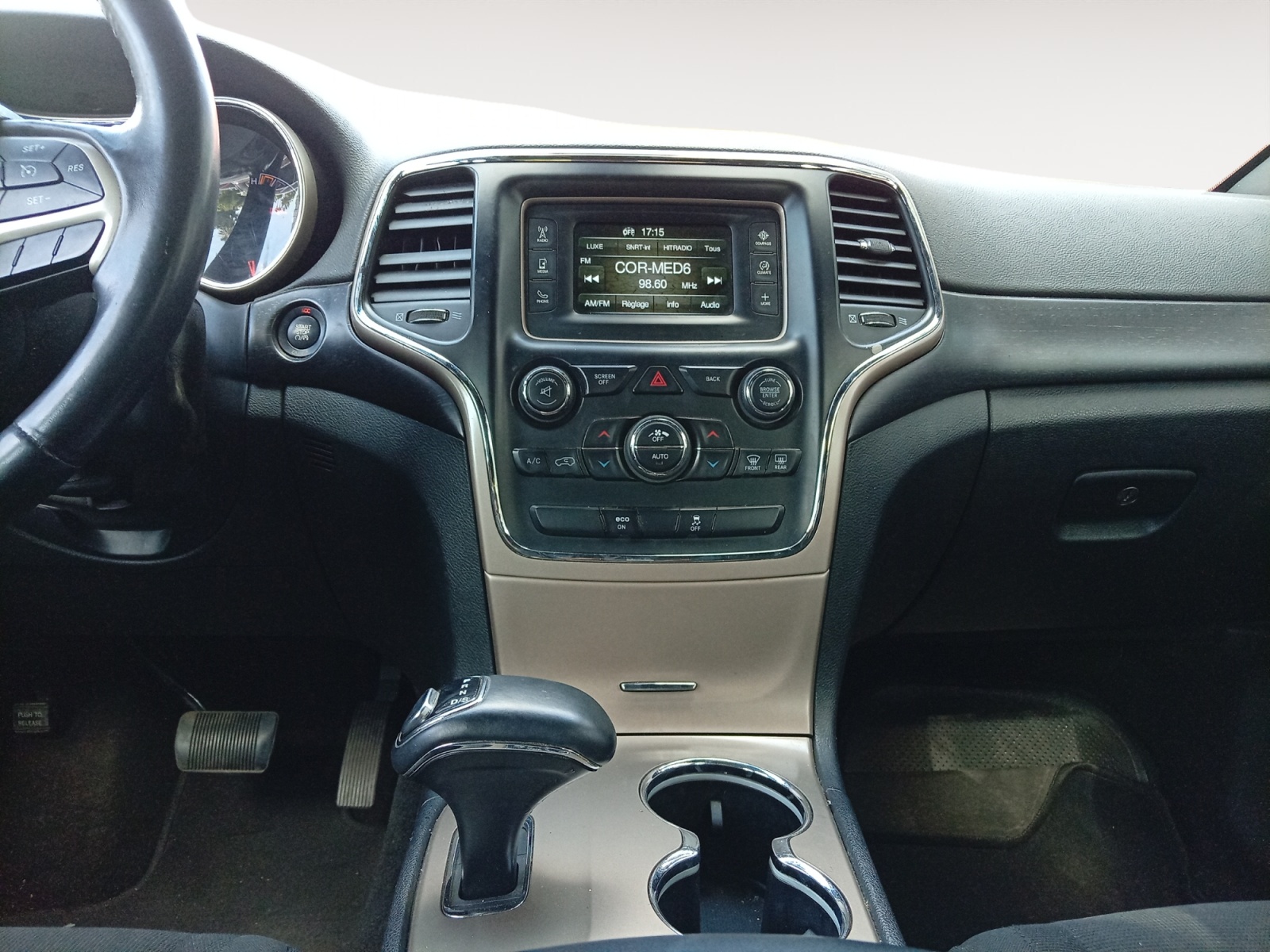 JEEP GRAND CHEROKEE-JEEP GRAND CHEROKEE GRAND CHEROKEE IV - PH2 - 3.0 V6 CRD LAREDO 8 BVA 190CH-image-8