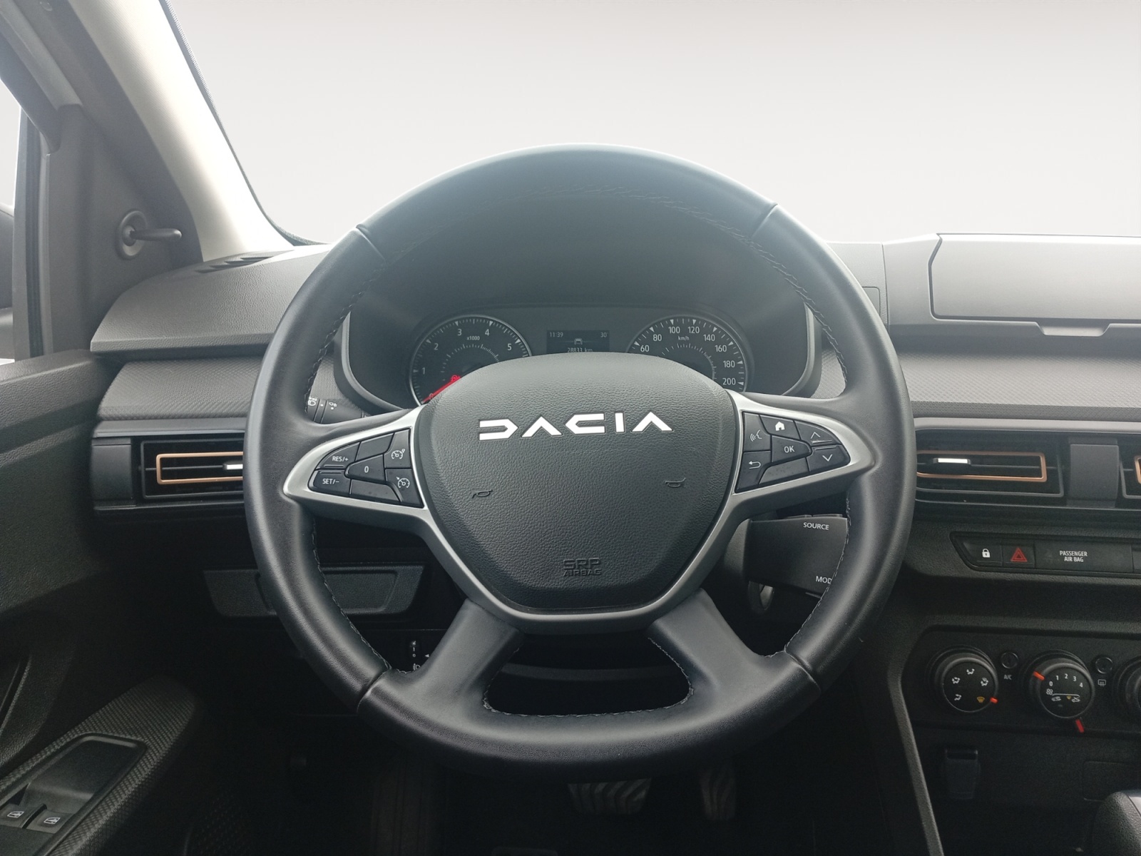 DACIA SANDERO-DACIA SANDERO SANDERO III - PH2 - 1.0 TCE STEPWAY  ESSENTIEL CVT 100CH-image-9