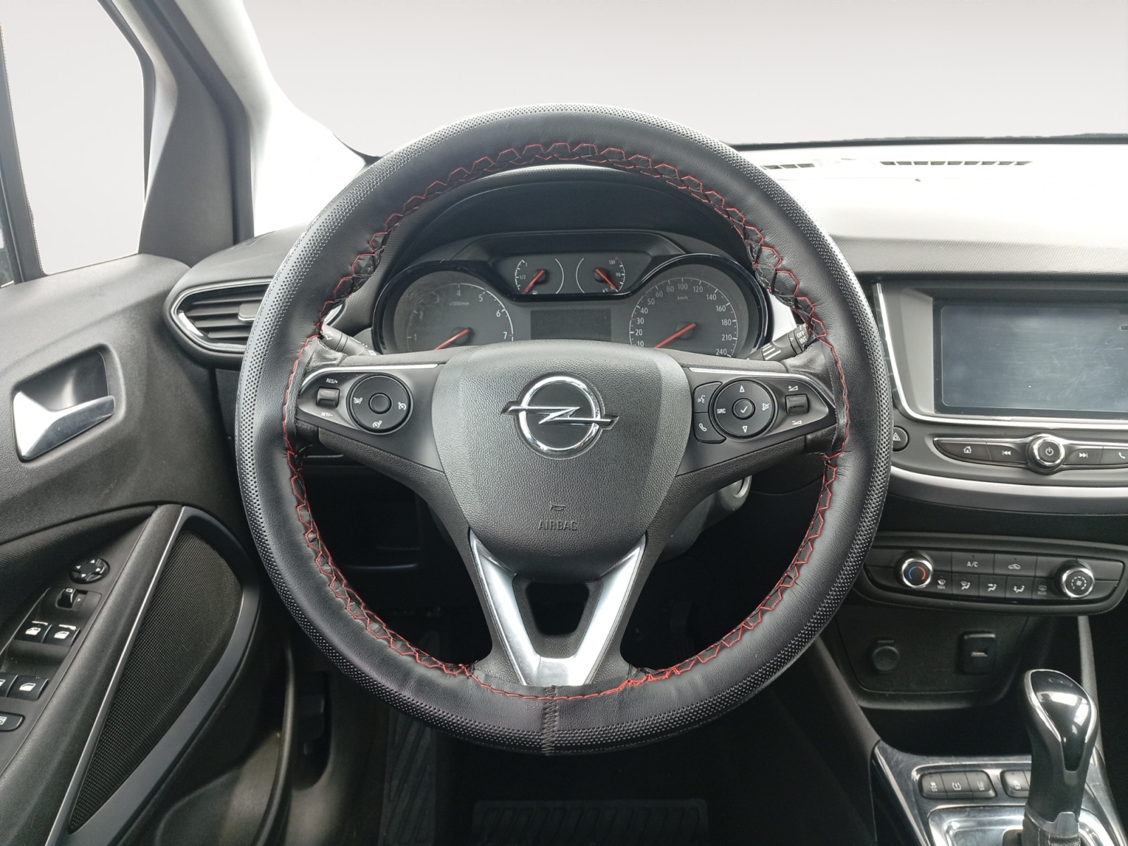 OPEL CROSSLAND-OPEL CROSSLAND 1.5 D 110 ELéGANCE-image-9