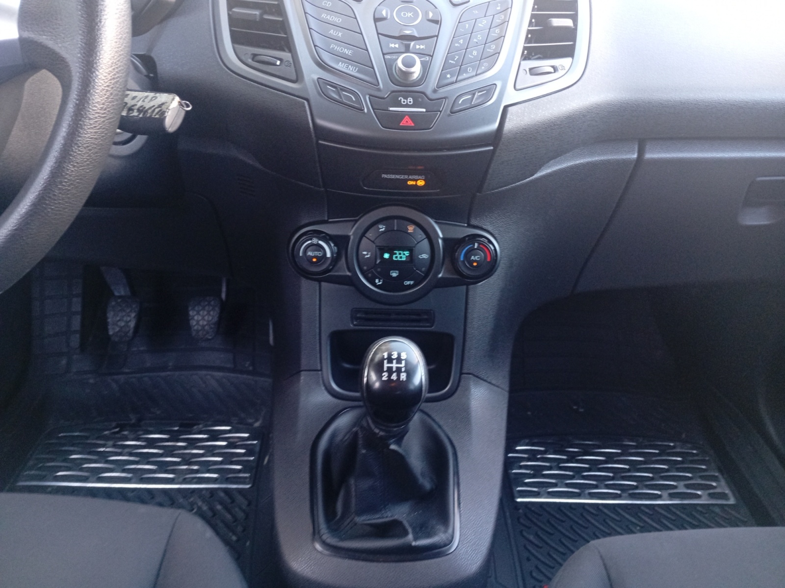 FORD FIESTA-FORD FIESTA FIESTA VI - PH1 - 1.5 TDCI TREND BVM 85CH-image-8