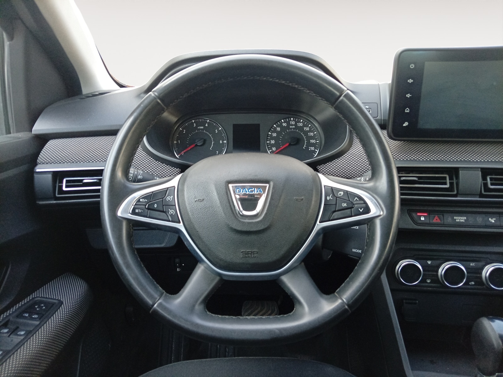 DACIA LOGAN-DACIA LOGAN LOGAN III - PH1 - 1.0 TCE 100 CVT CONFORT BVA 100CH-image-9