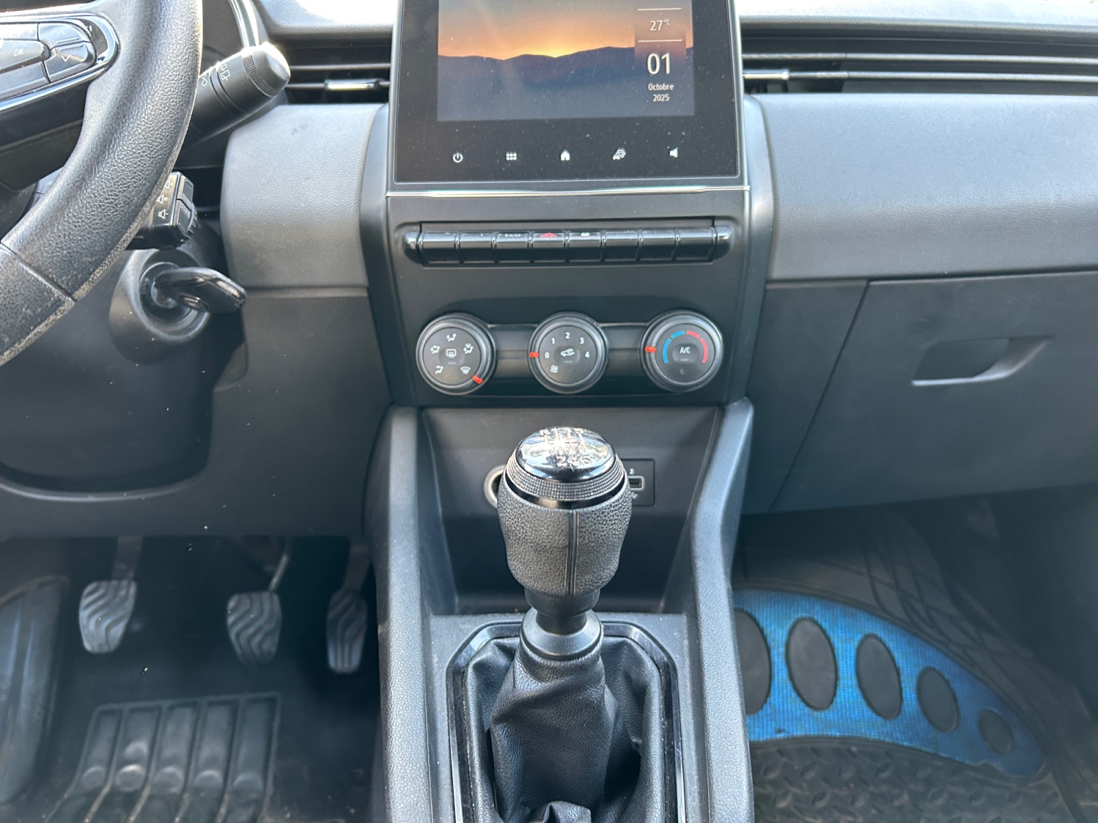 RENAULT CLIO-RENAULT CLIO AUTHENTIC-image-8