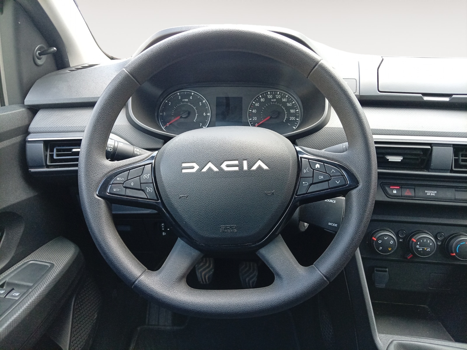 DACIA SANDERO-DACIA SANDERO SANDERO III - PH2 - 1.0 TCE  STREETWAY  ESSENTIEL BVM 100CH-image-9