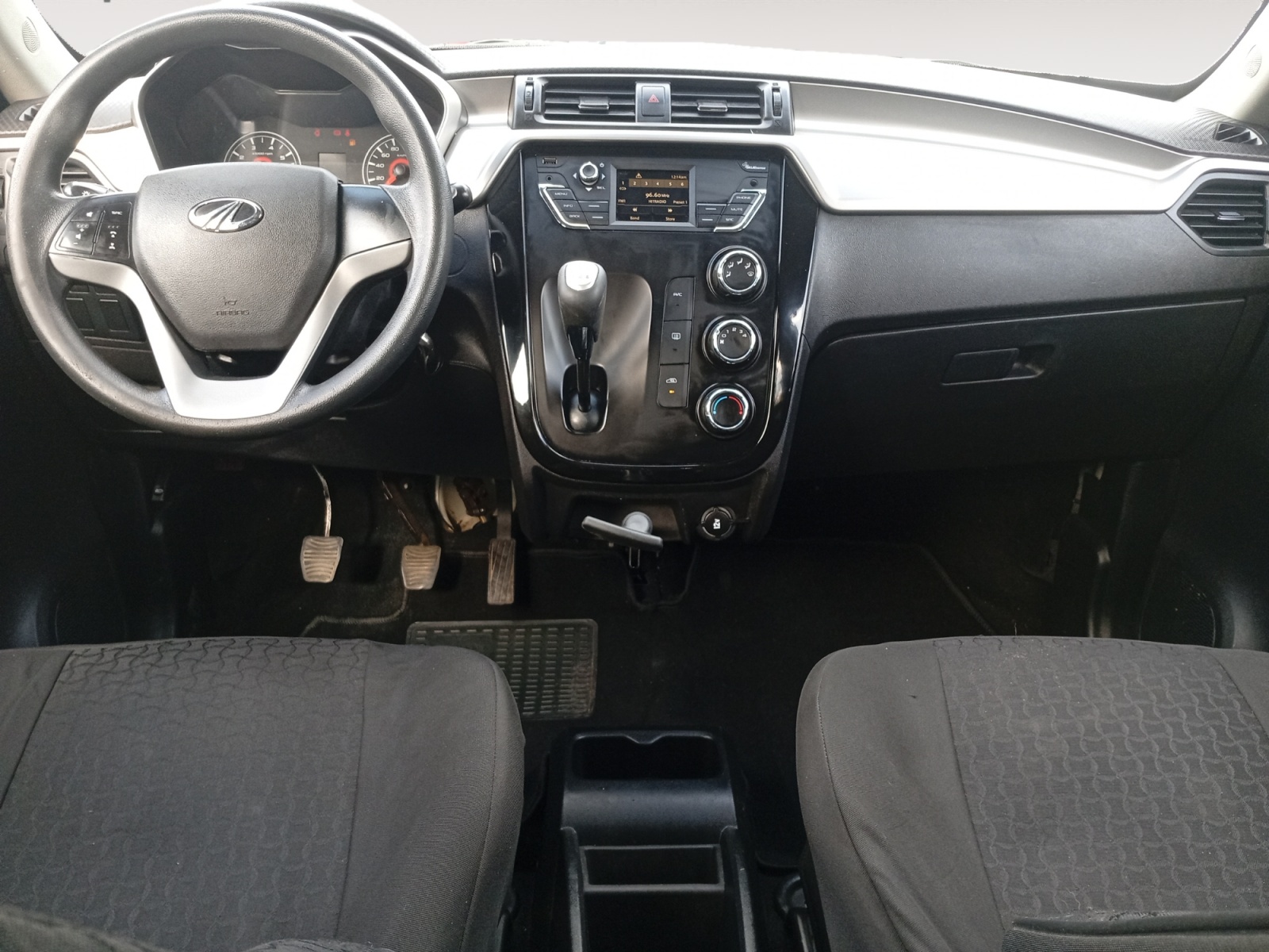 MAHINDRA KUV 100-MAHINDRA KUV 100 KUV 100 I - PH1 - 1.2  MFALCON G80 K8+ BVM 82CH-image-7