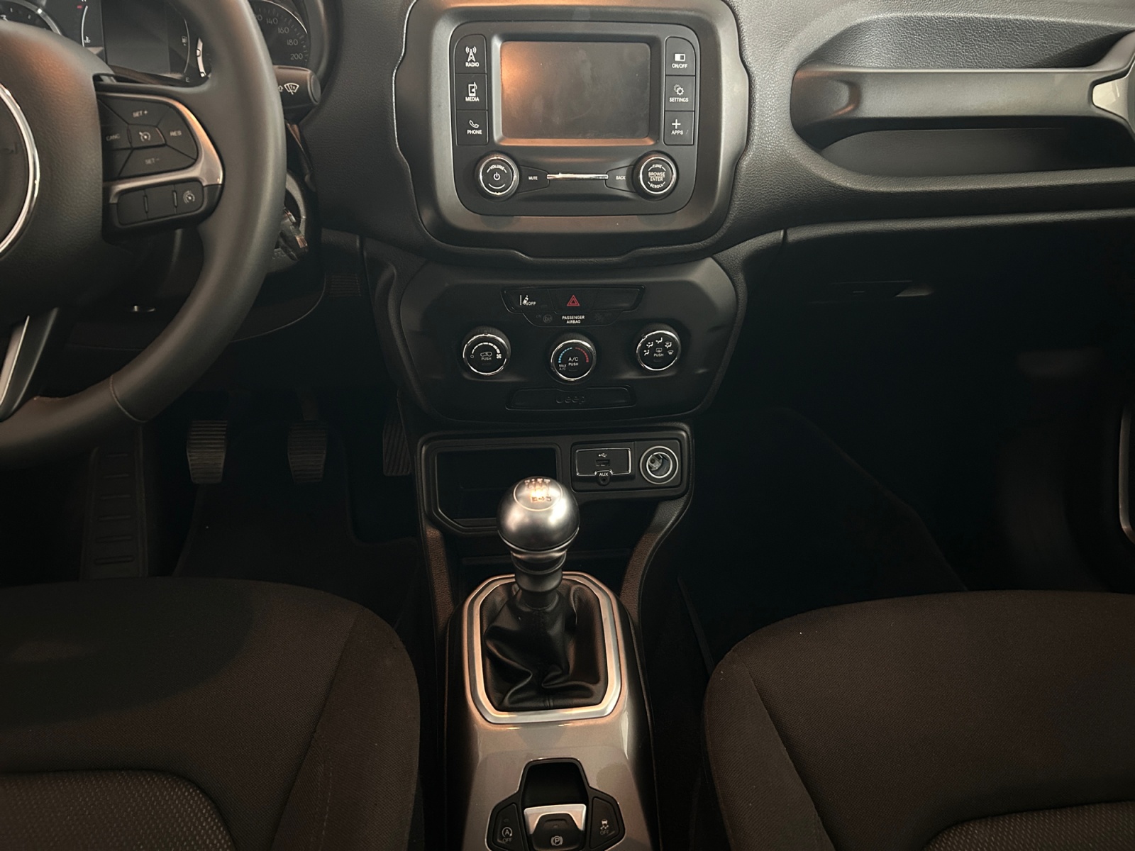 JEEP RENEGADE-JEEP RENEGADE RENEGADE I - PH1 - 1.6 MULTIJET LONGITUDE 4X2 BVM 120CH-image-7