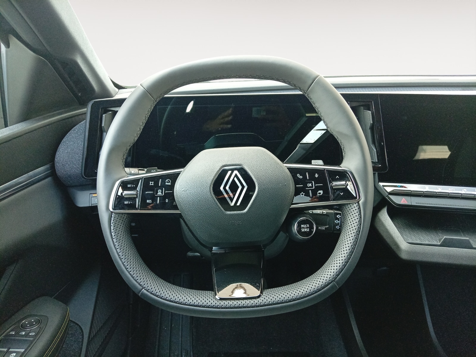 RENAULT MéGANE E-TECH-RENAULT MéGANE E-TECH 160 KW TECHNO-image-9