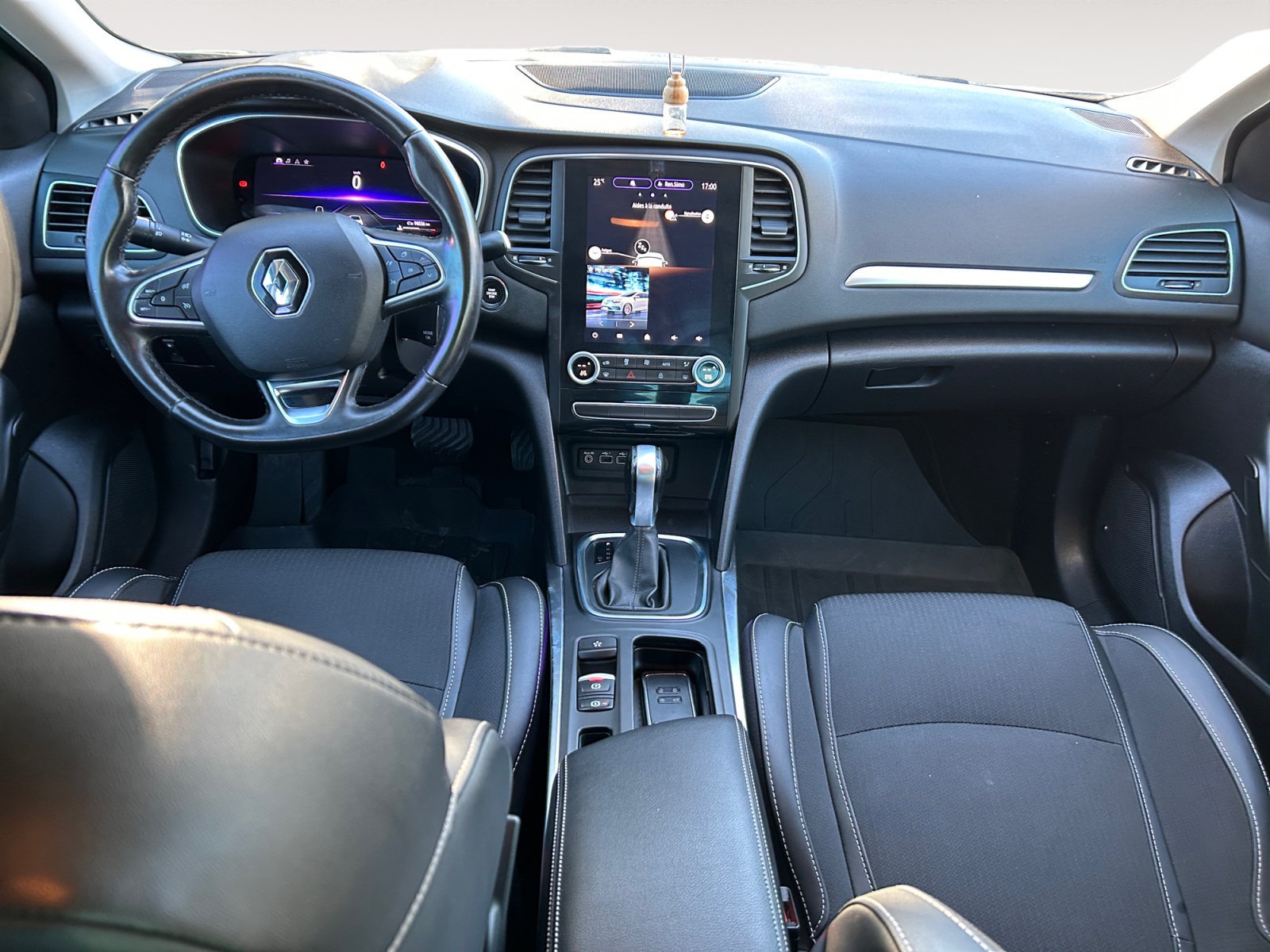 RENAULT MEGANE-RENAULT MEGANE MEGANE SEDAN IV - PH2 - 1.5 DCI TECHNO BVA 114CH-image-7