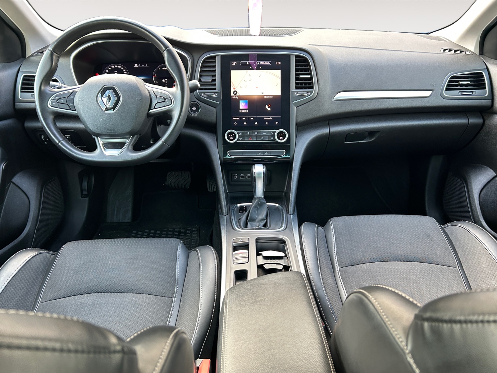 RENAULT MEGANE-RENAULT MEGANE MEGANE SEDAN IV - PH2 - 1.5 DCI TECHNO BVA 114CH-image-7