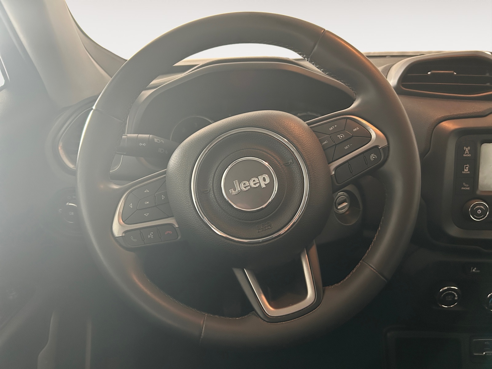 JEEP RENEGADE-JEEP RENEGADE RENEGADE I - PH1 - 1.6 MULTIJET LONGITUDE 4X2 BVM 120CH-image-9