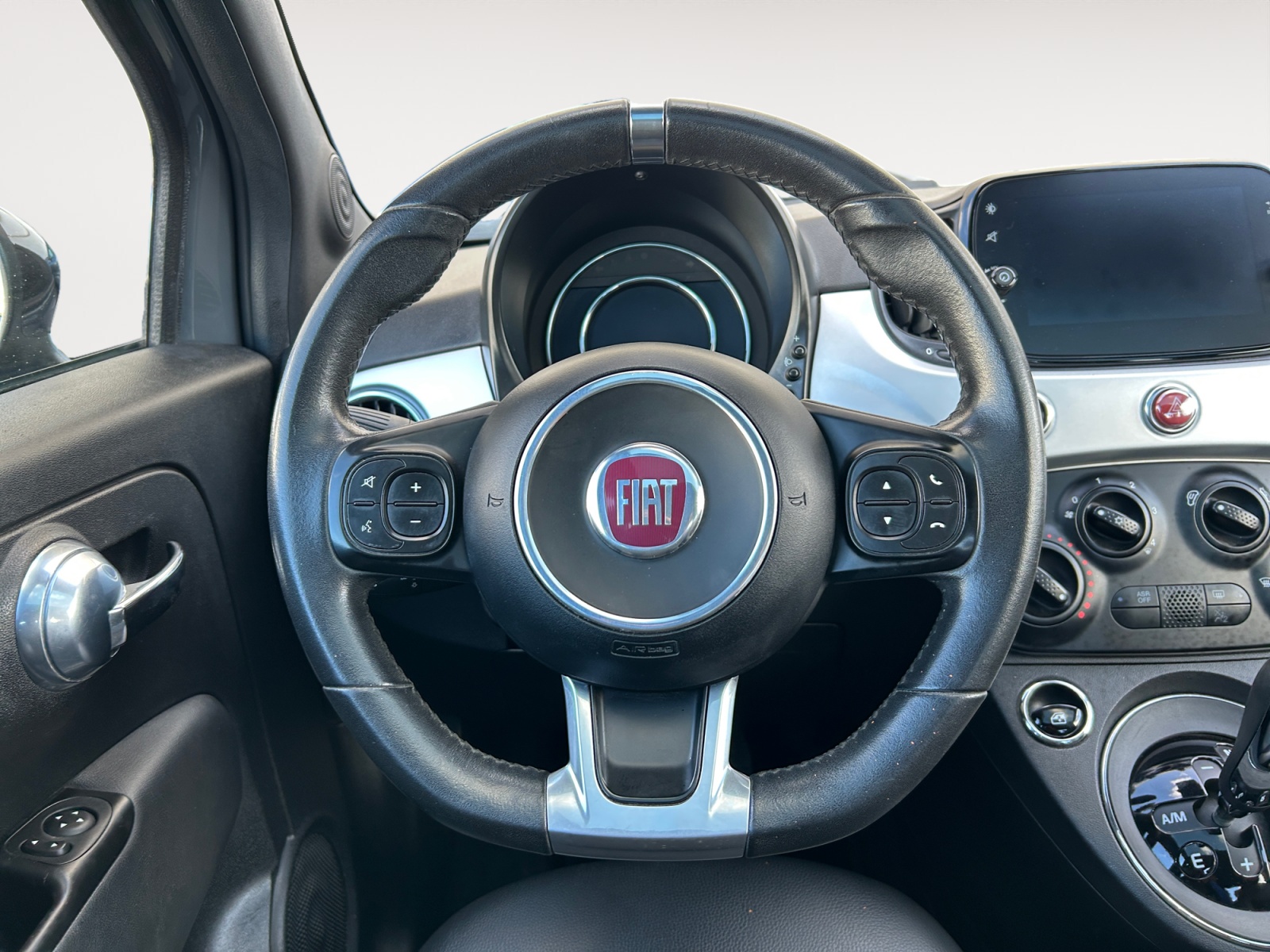 FIAT 500-FIAT 500 500 IV - PH1 - 1.2 L DOLCEVITA BVA 69CH-image-9