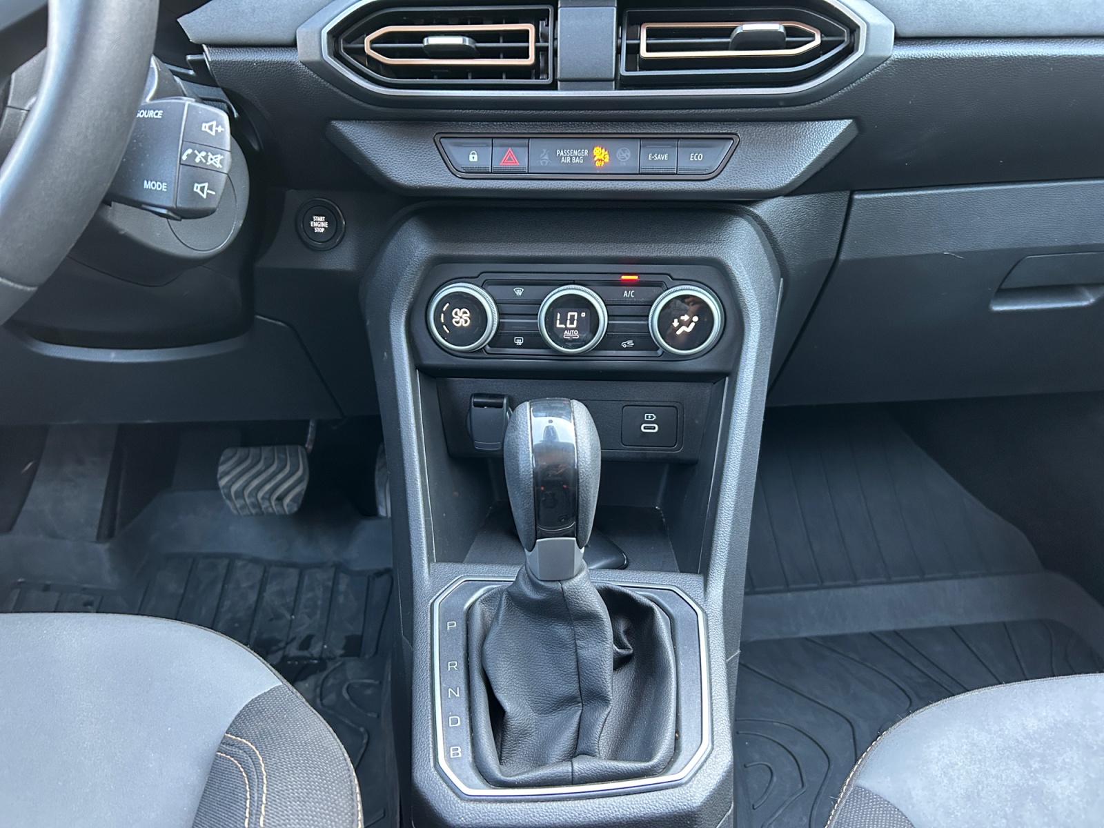 DACIA JOGGER-DACIA JOGGER JOGGER I - PH1 - 1.6 HYBRID 140 EXTREME BVM 102CH-image-9