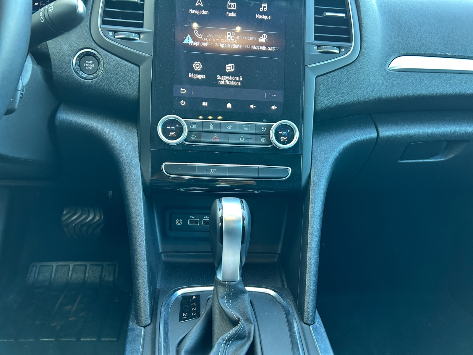 RENAULT MEGANE-RENAULT MEGANE MEGANE IV - PH2 - 1.5 DCI TECHNO BVA 115CH-image-8