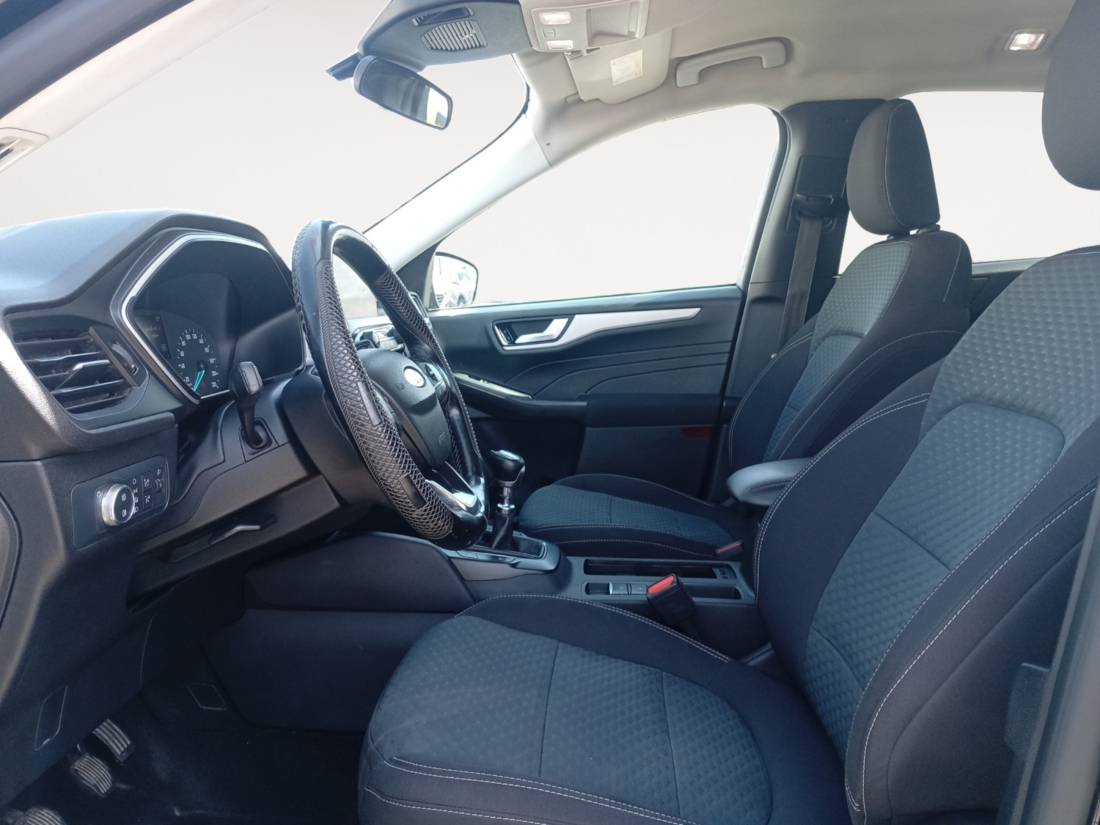 FORD KUGA-FORD KUGA 1.5 TDCI 120 TREND PLUS 4X2 GEN.II PH2-image-6