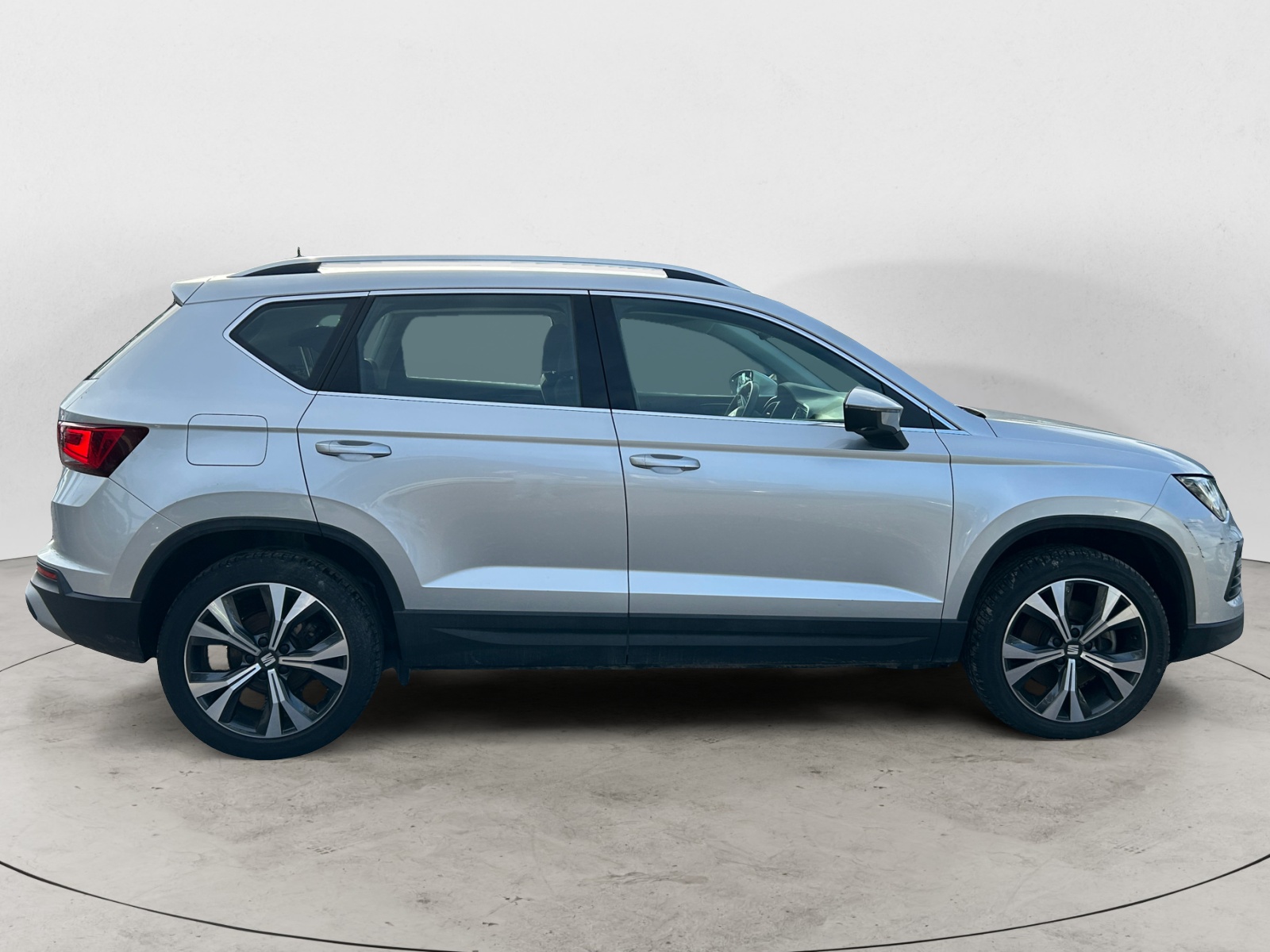 SEAT ATECA-SEAT ATECA 2.0 TDI 150 DSG URBAN+-image-4
