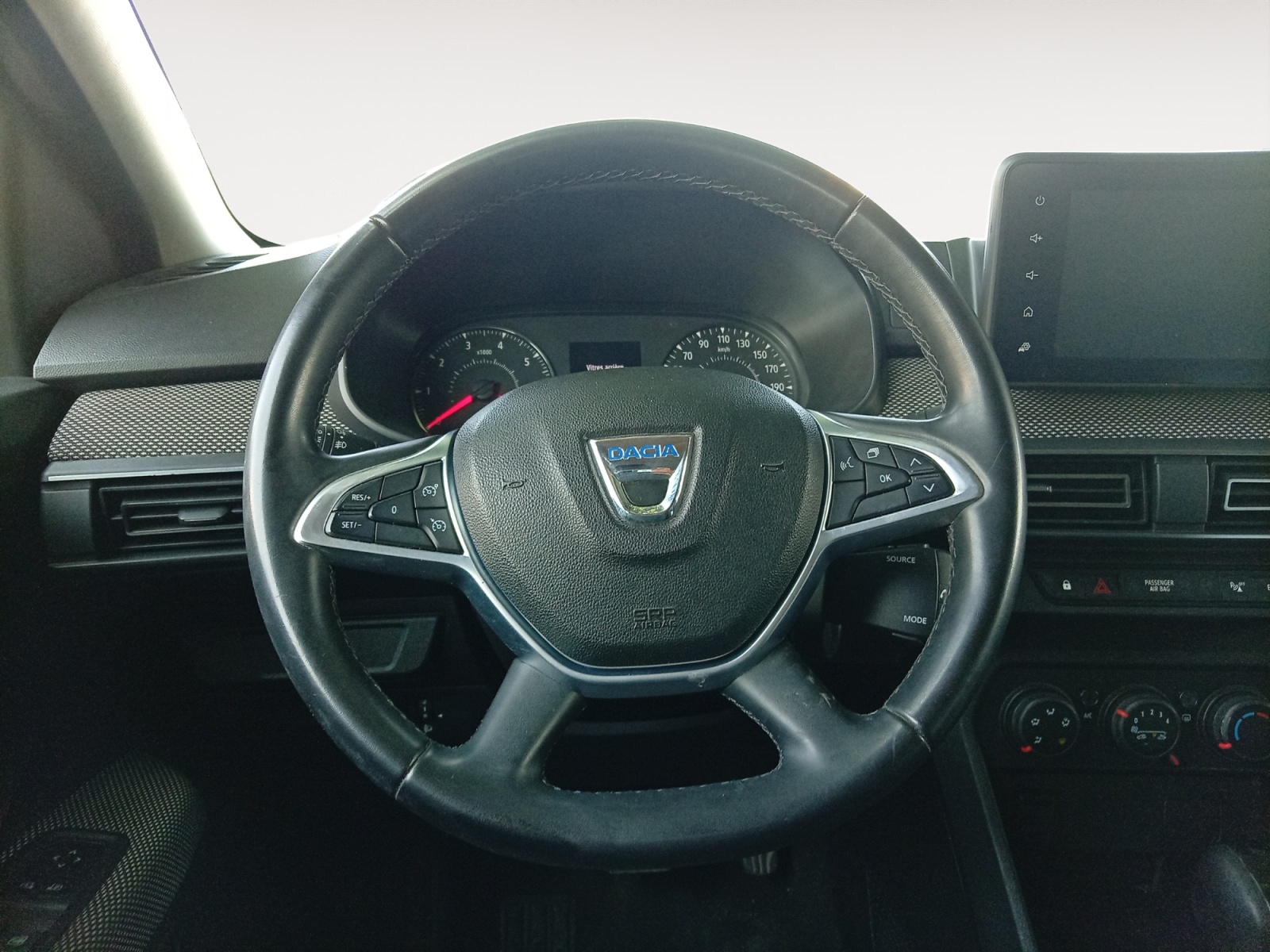 DACIA LOGAN-DACIA LOGAN LOGAN III - PH1 - 1.0 TCE 100 CVT CONFORT BVA 100CH-image-9